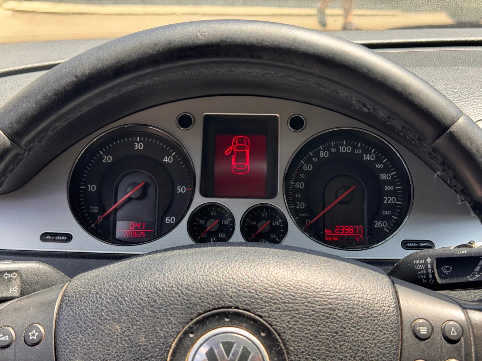 VW Passat 2.0 TDI / 4x4 - изображение 7