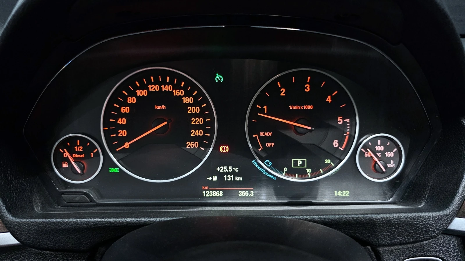 BMW 320 3 Series (F30) 320D - изображение 8