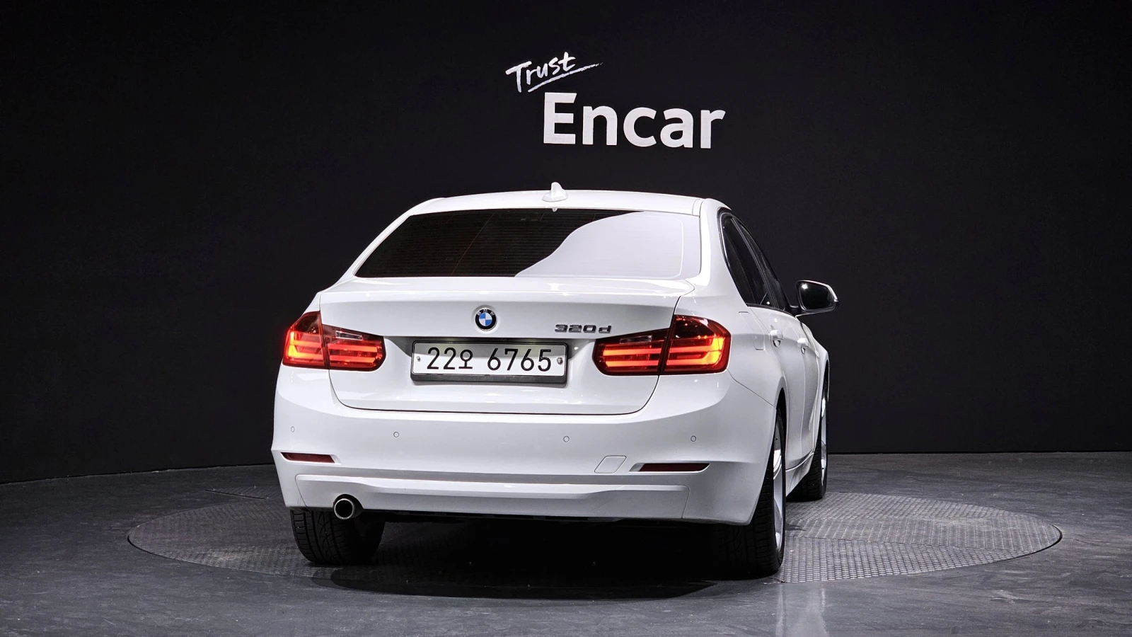 BMW 320 3 Series (F30) 320D - изображение 4