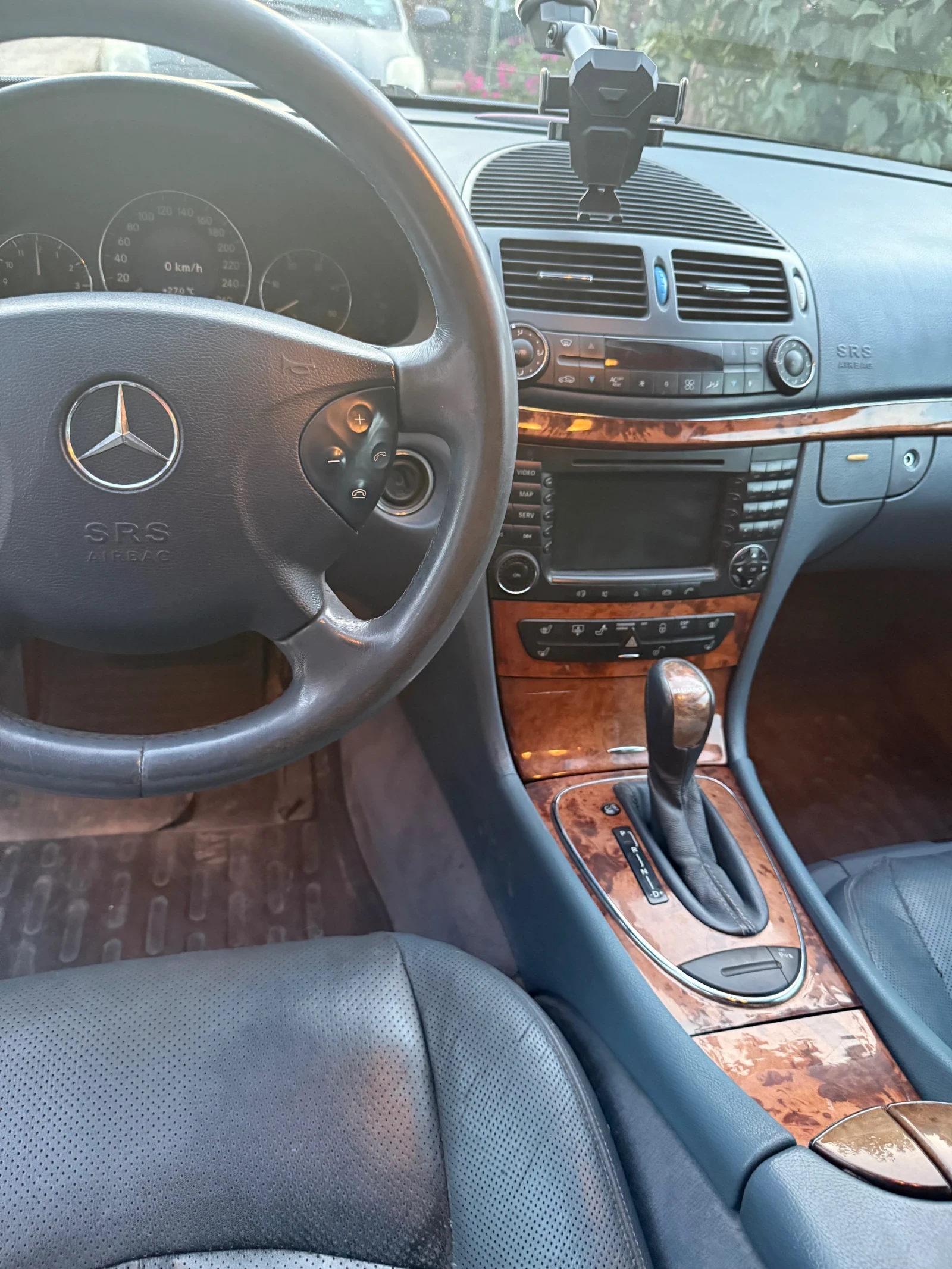 Mercedes-Benz E 270 CDI - изображение 5