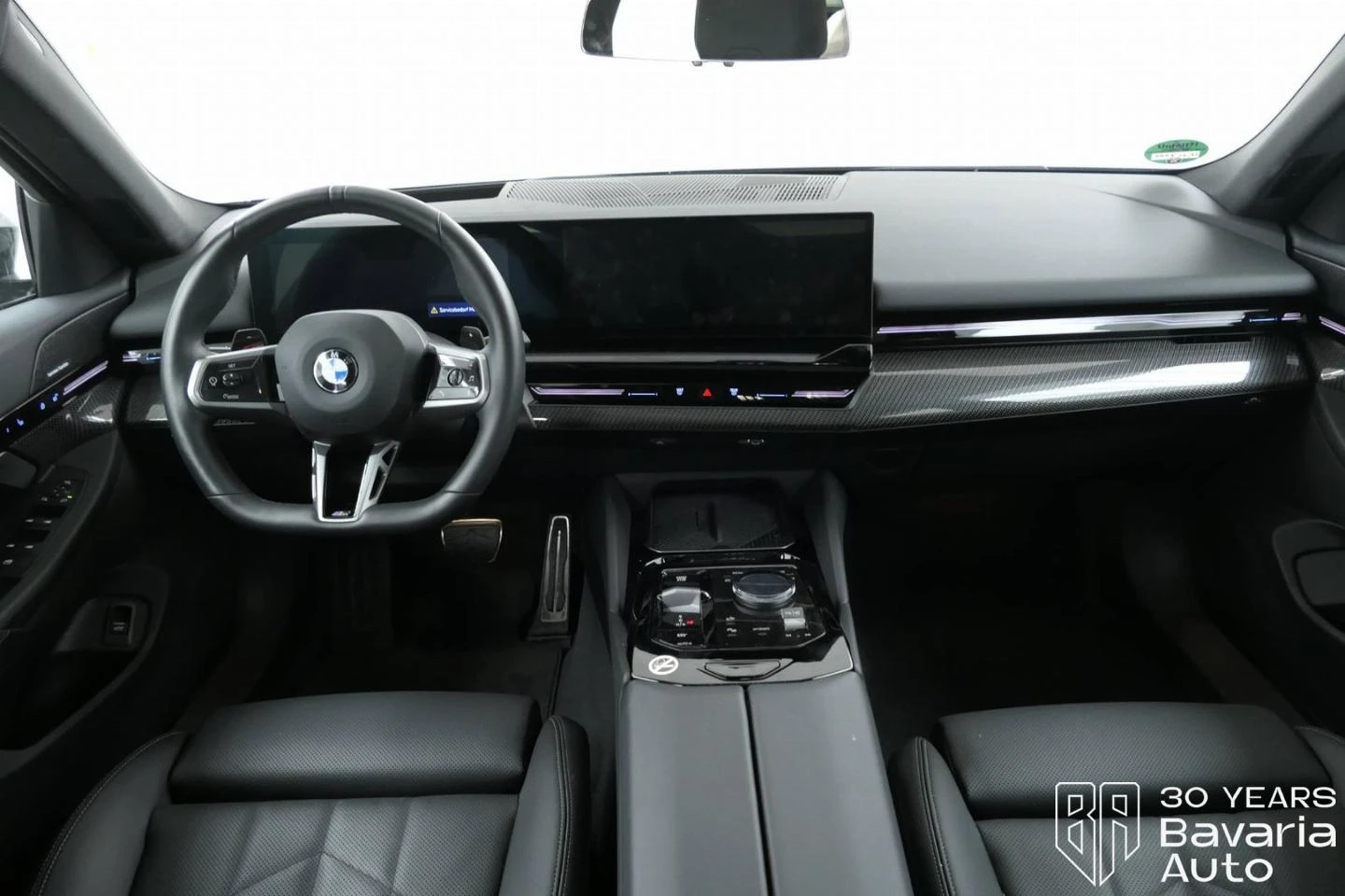 BMW 520 d xDrive Touring M Sport Paket Steptronic - изображение 6