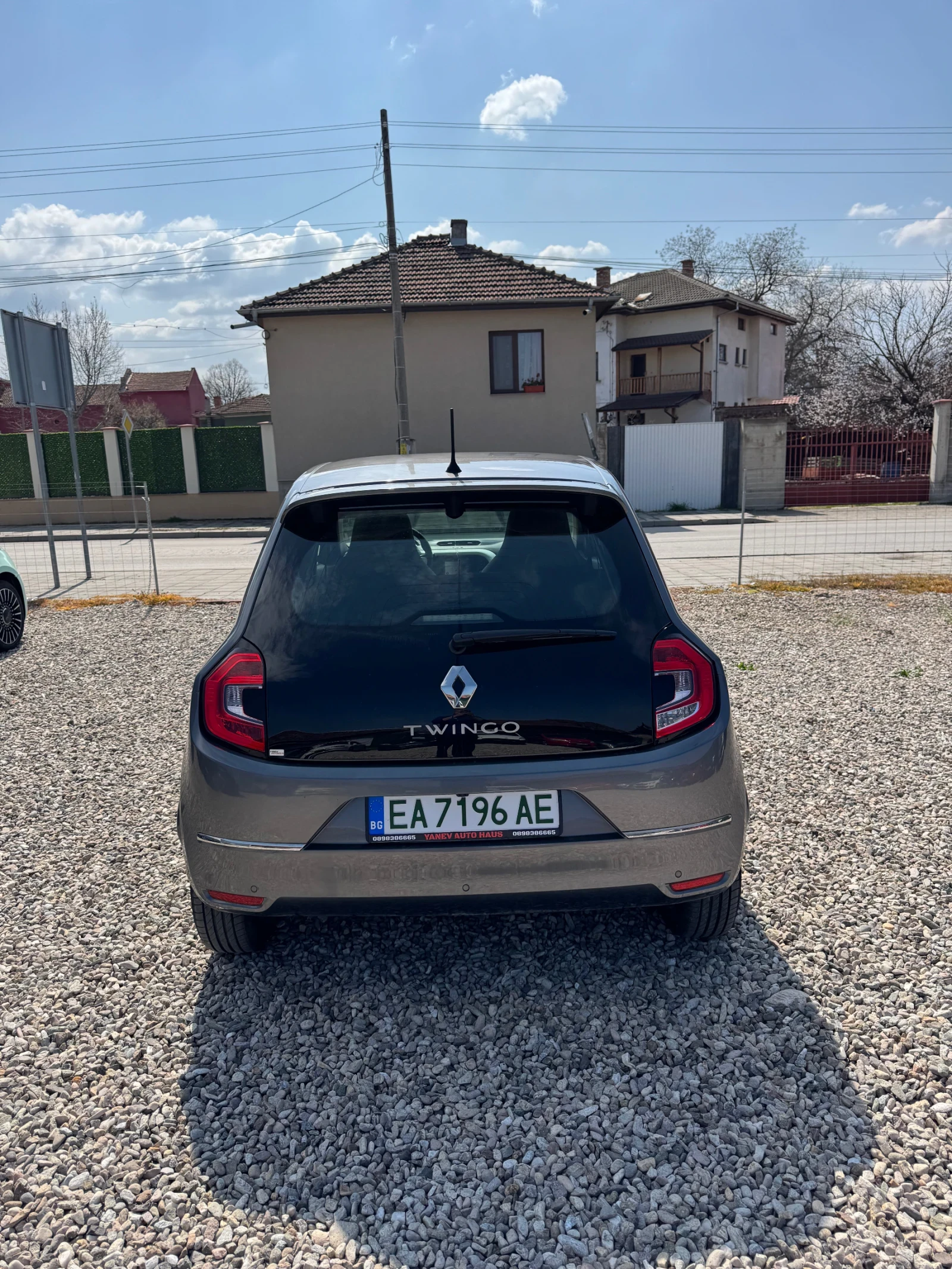 Renault Twingo EV 22kw / Кожа / Подгрев / ГАРАНЦИЯ ДО 2029г, снимка 6 - Автомобили и джипове - 52642154
