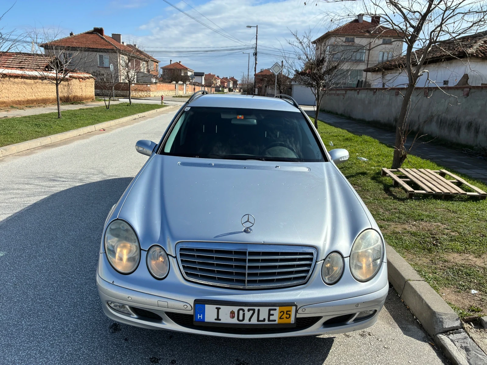 Mercedes-Benz E 220  - изображение 3