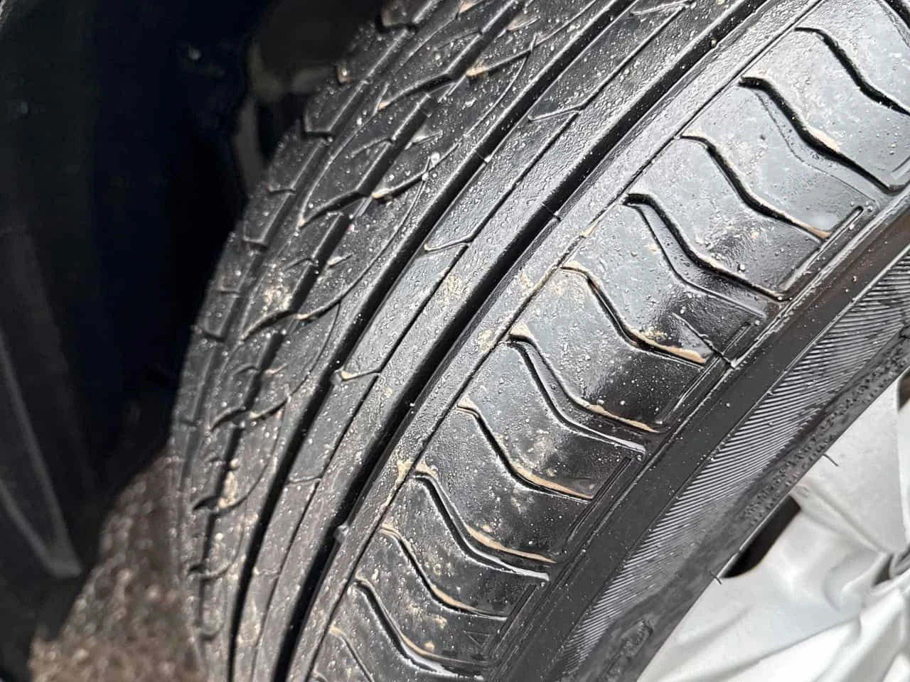 Toyota Camry * SE Auto AWD * CARFAX * СЛЕДЕНЕ НА ЛЕНТИ, снимка 14 - Автомобили и джипове - 53880573