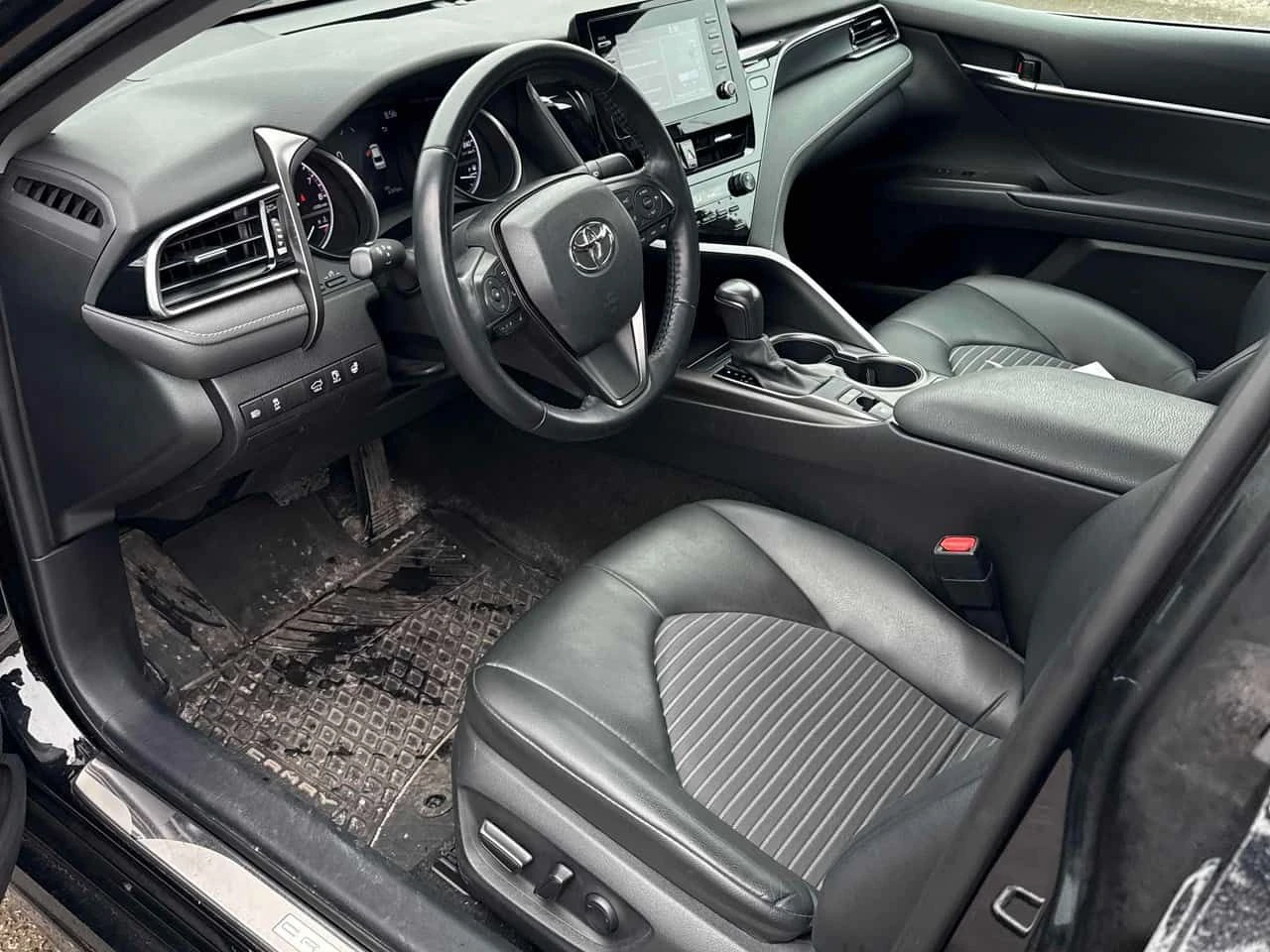 Toyota Camry * SE Auto AWD * CARFAX * СЛЕДЕНЕ НА ЛЕНТИ, снимка 5 - Автомобили и джипове - 53880573