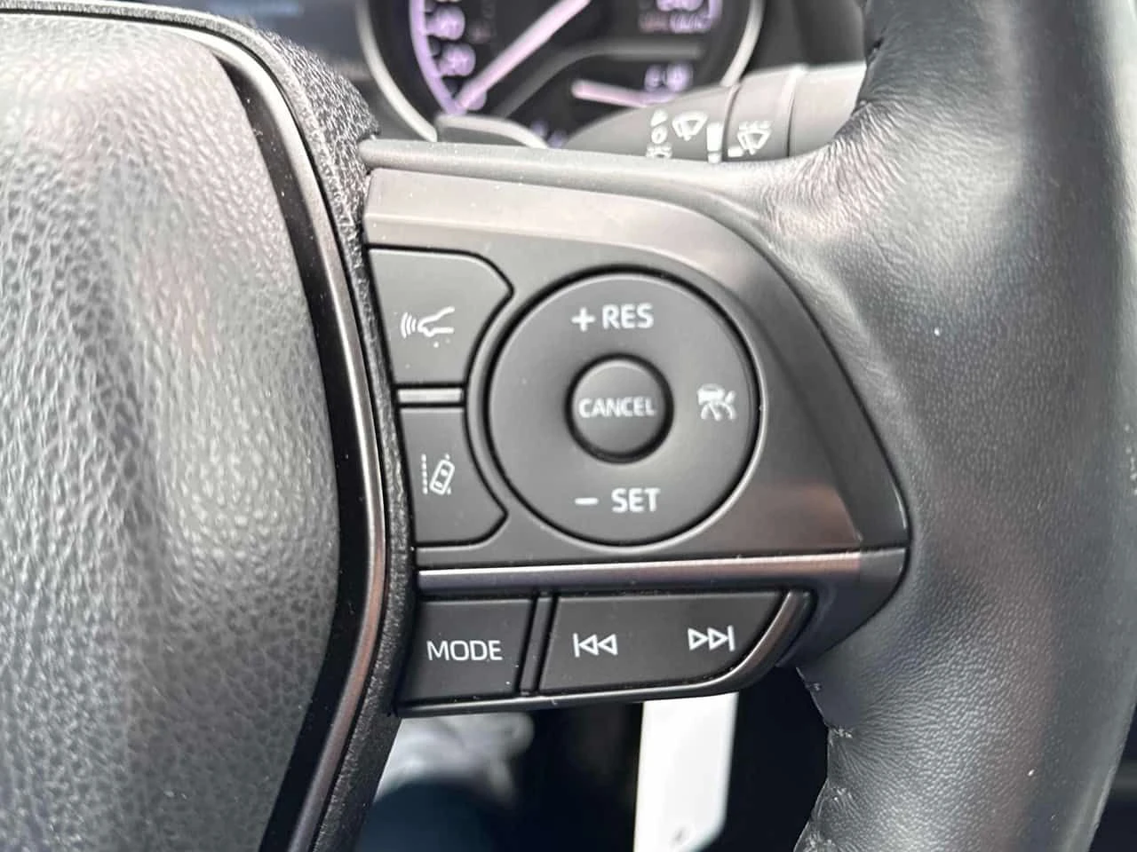 Toyota Camry * SE Auto AWD * CARFAX * СЛЕДЕНЕ НА ЛЕНТИ, снимка 10 - Автомобили и джипове - 53880573