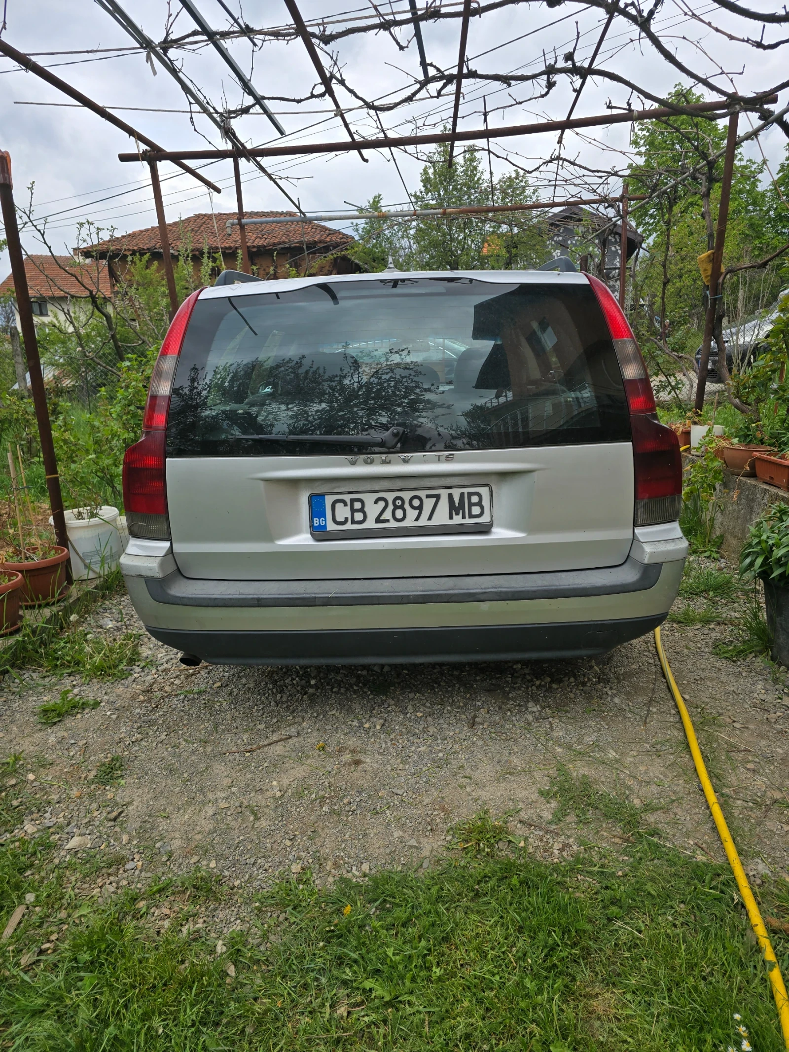 Volvo V70, снимка 2 - Автомобили и джипове - 54483300