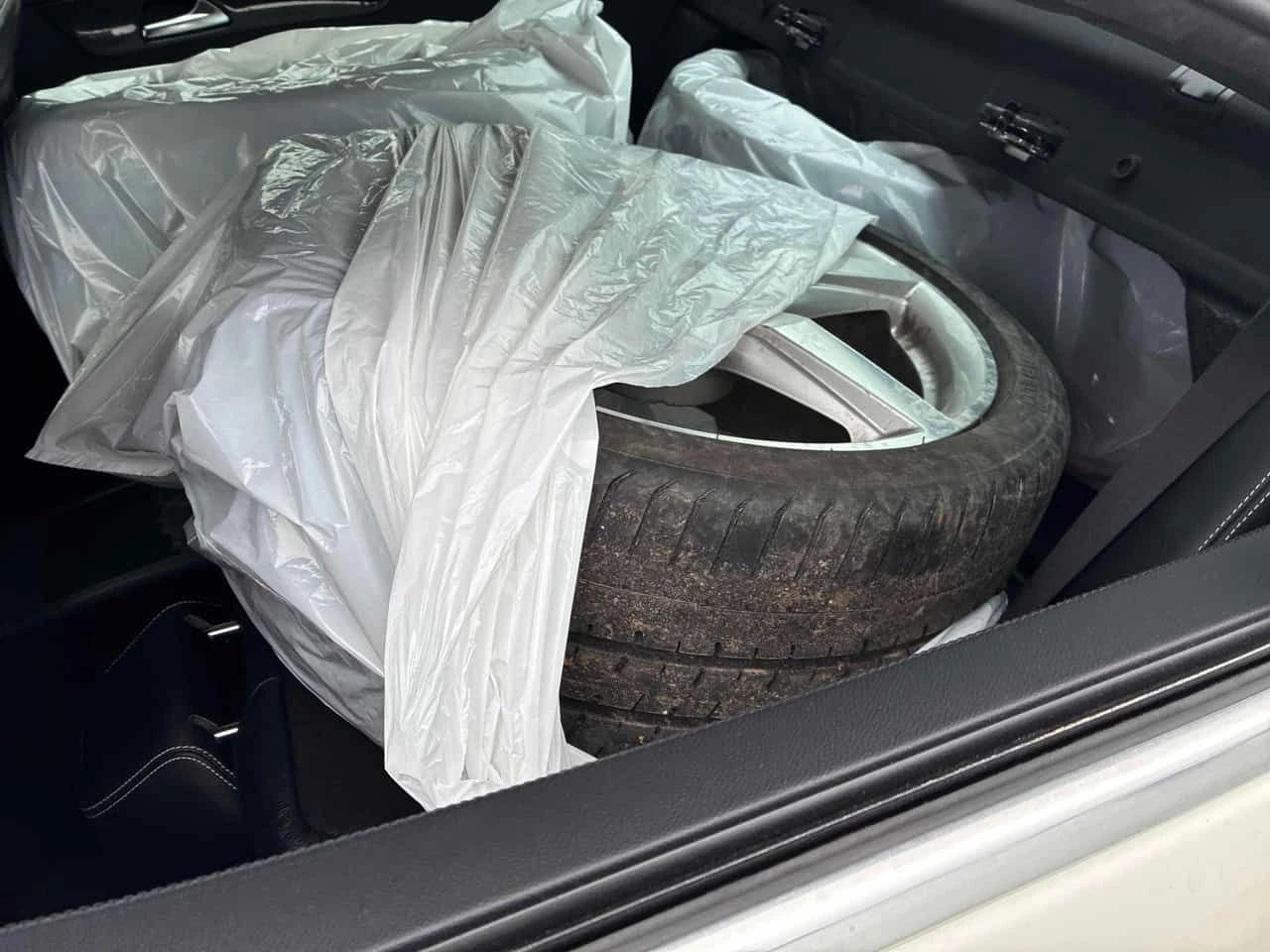 Mercedes-Benz CLS 550 * ��������� * �������� ������ * ������ | Mobile.bg � ����������� 11