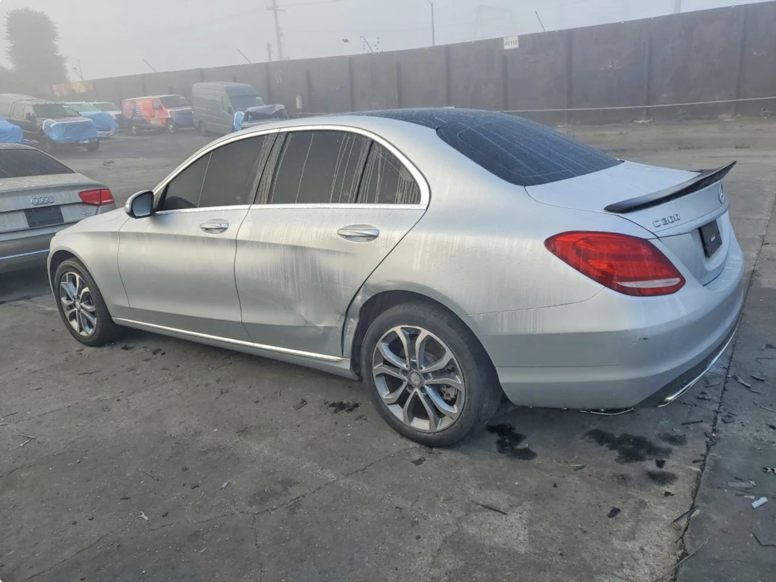 Mercedes-Benz C 300 АВТОКРЕДИТ, снимка 2 - Автомобили и джипове - 54619429