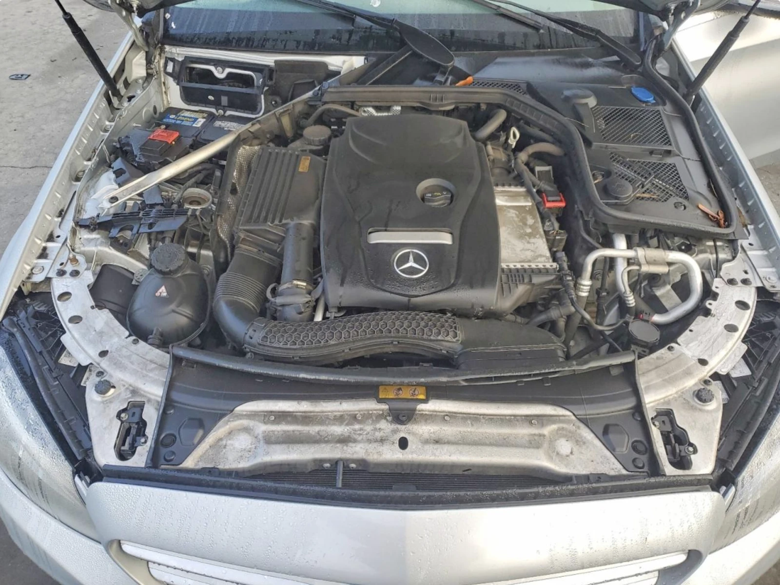 Mercedes-Benz C 300 АВТОКРЕДИТ, снимка 11 - Автомобили и джипове - 54619429