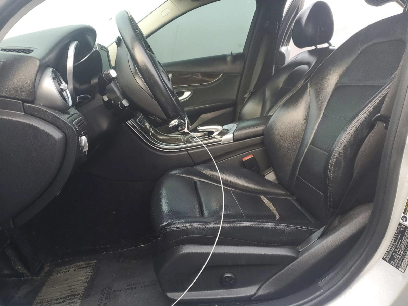 Mercedes-Benz C 300 АВТОКРЕДИТ, снимка 7 - Автомобили и джипове - 54619429
