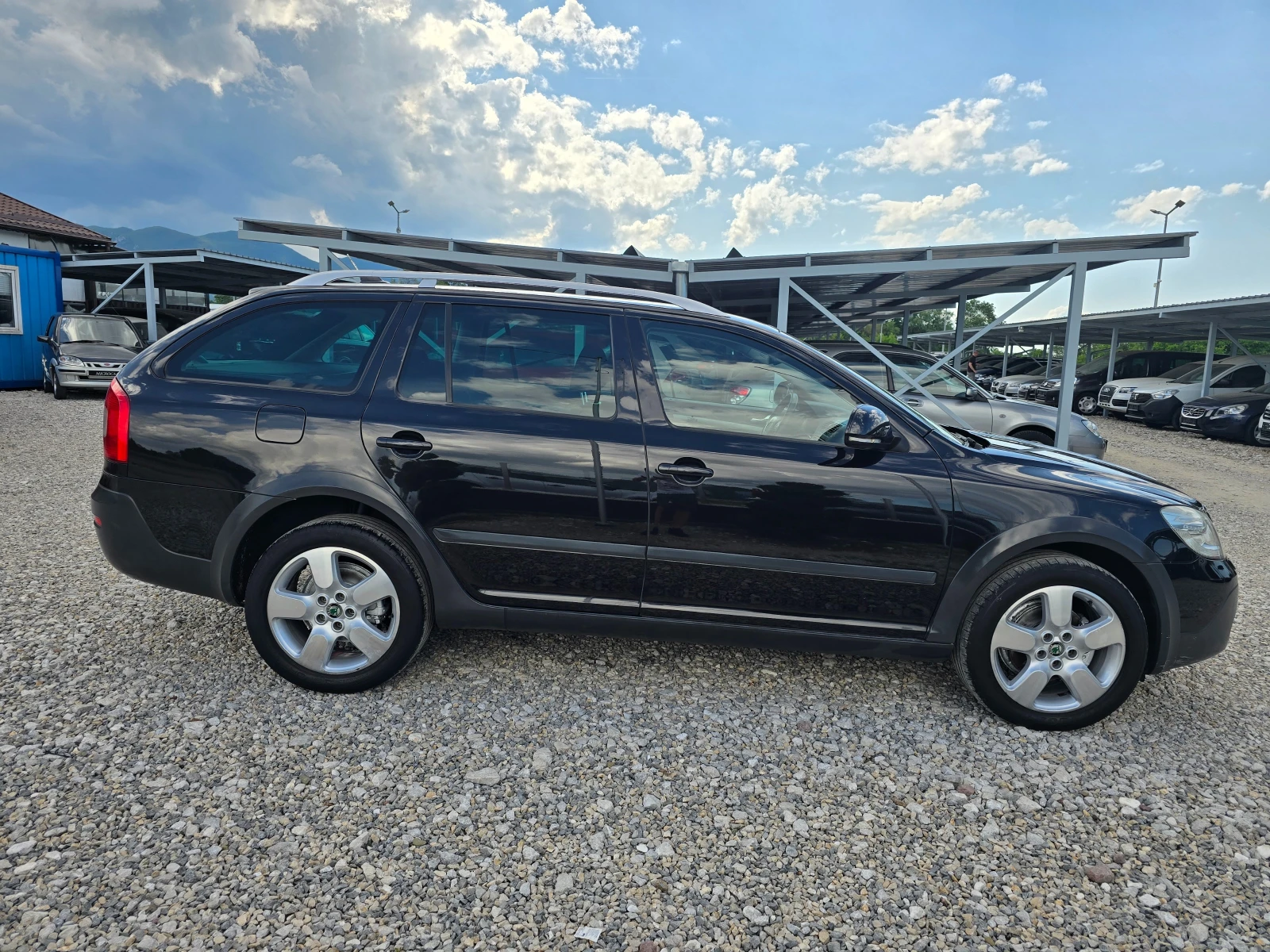 Skoda Octavia 2, 0 TDI SCOUT !! НАВИГАЦИЯ !!! , снимка 6 - Автомобили и джипове - 54806004