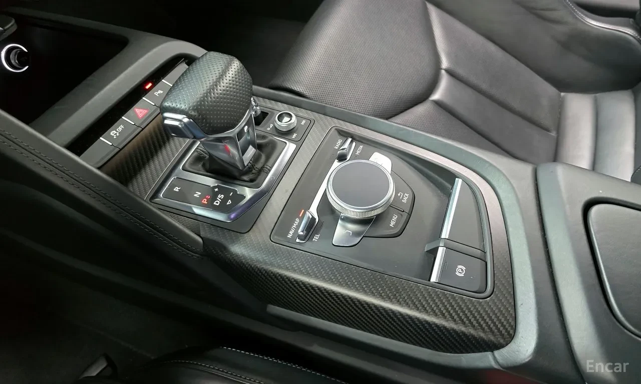 Audi R8 5.2 V10 Plus Coupe| V10| QUATTRO| LED| VIRTUAL COC, снимка 9 - Автомобили и джипове - 55010993