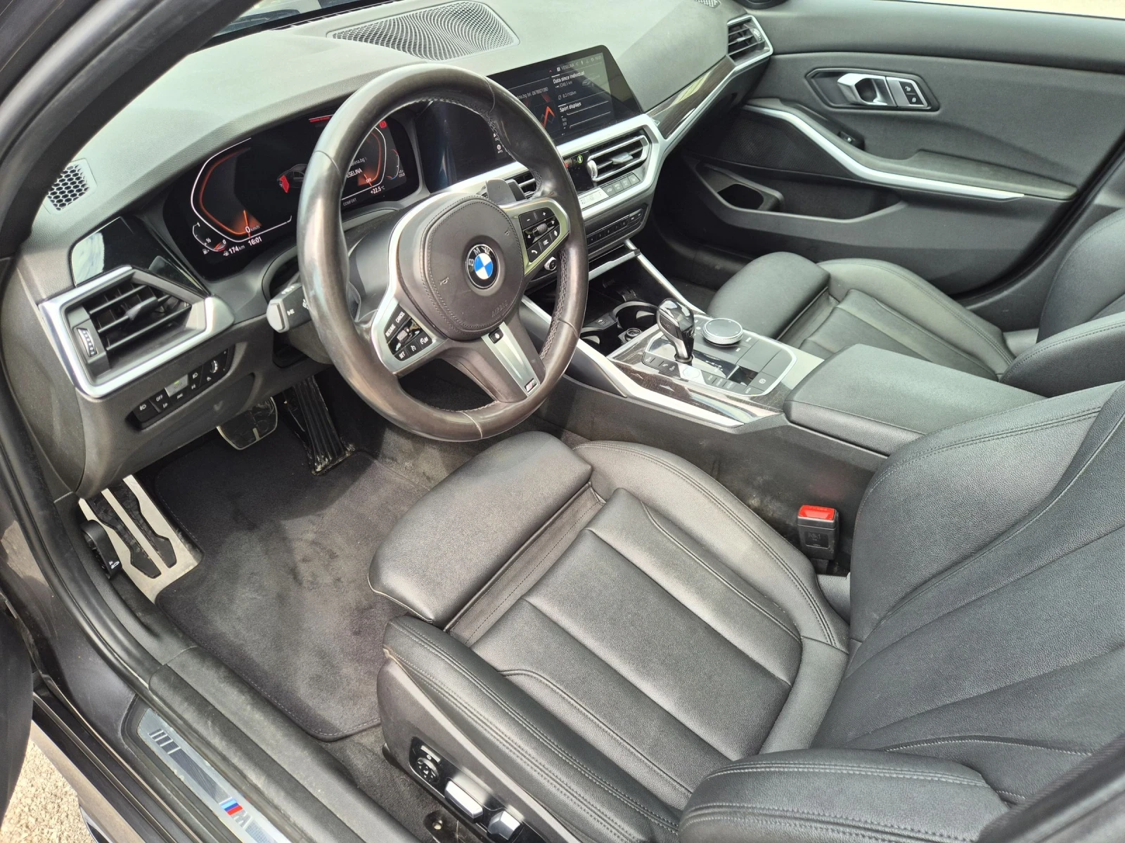 BMW 330 i Xdvive, снимка 7 - Автомобили и джипове - 55194329