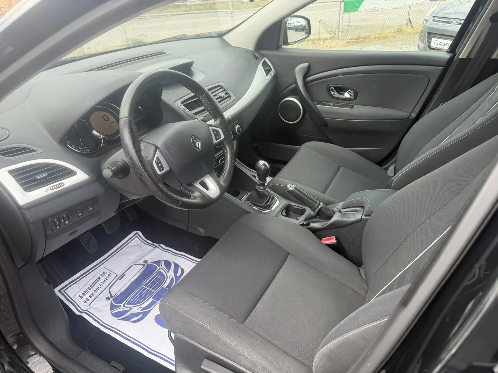 Renault Megane 1.2t/116к.с, снимка 10 - Автомобили и джипове - 55378669
