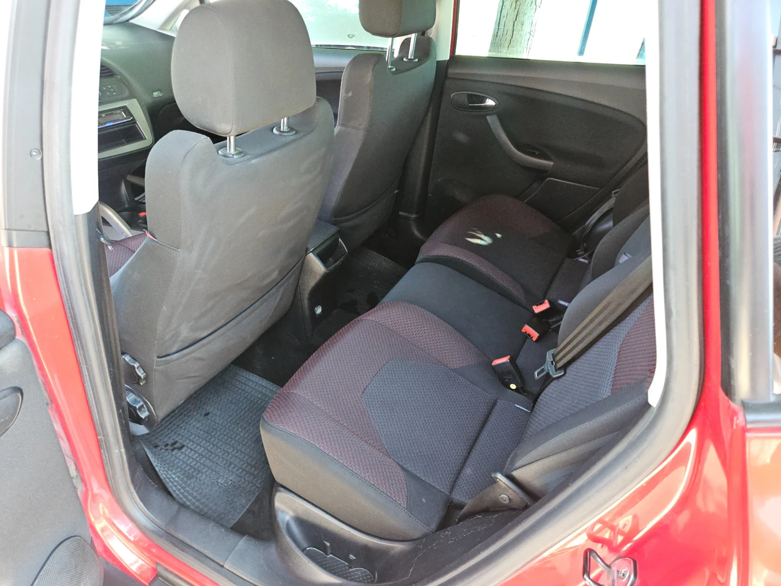 Seat Altea 1.9tdi---105кс, снимка 10 - Автомобили и джипове - 55569366