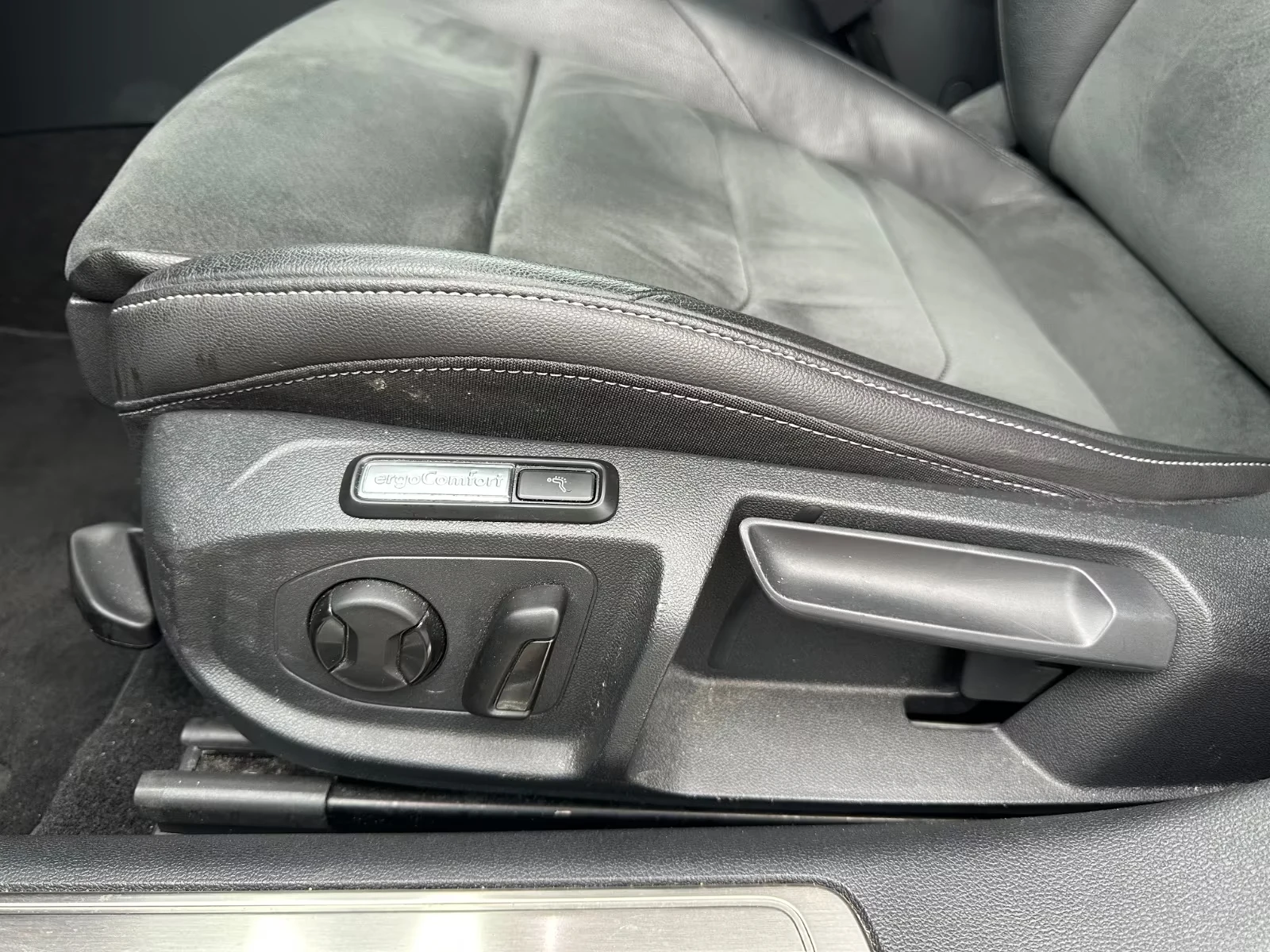 VW Arteon 2.0 TSI/280HP/4x4/R-LINE/CAM/336h | Mobile.bg � ����������� 15