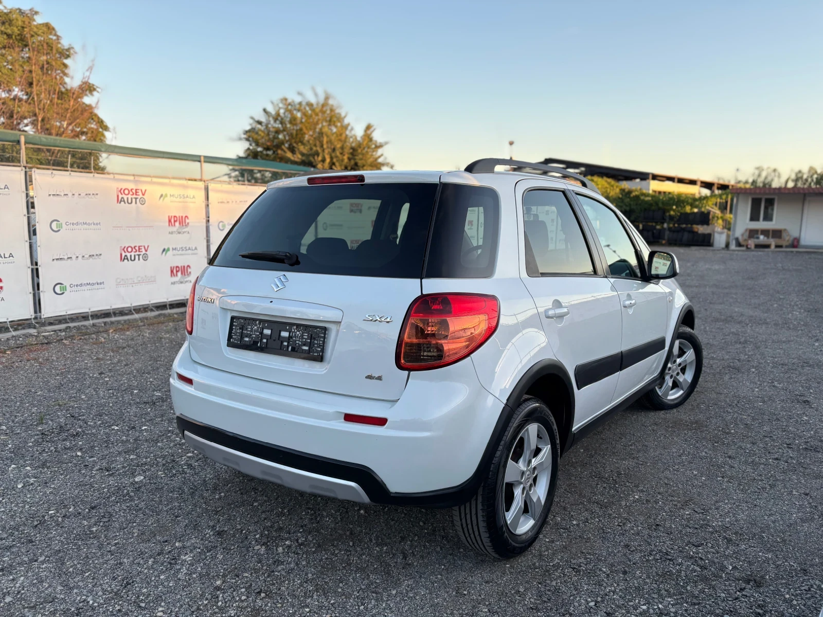 Suzuki SX4 1.6i 120кс 4x4 160.000 КМ, снимка 4 - Автомобили и джипове - 56152174