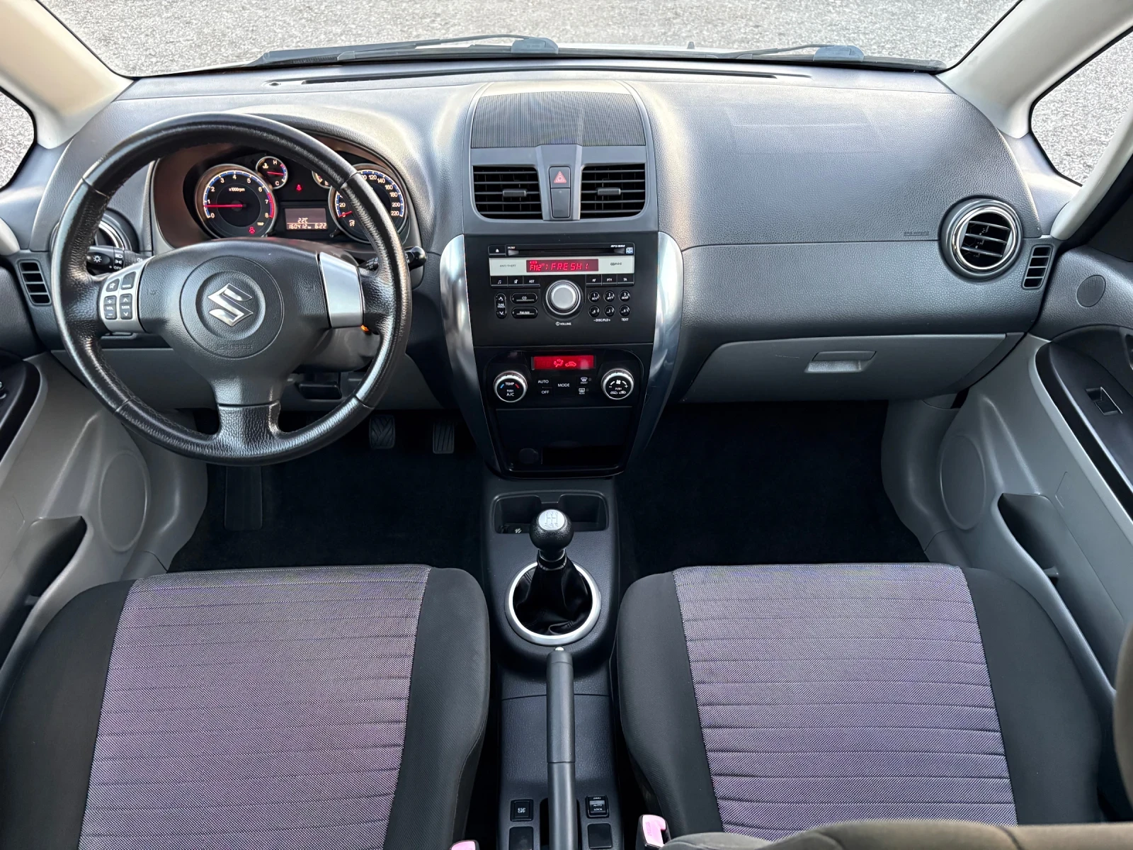 Suzuki SX4 1.6i 120кс 4x4 160.000 КМ, снимка 9 - Автомобили и джипове - 56152174