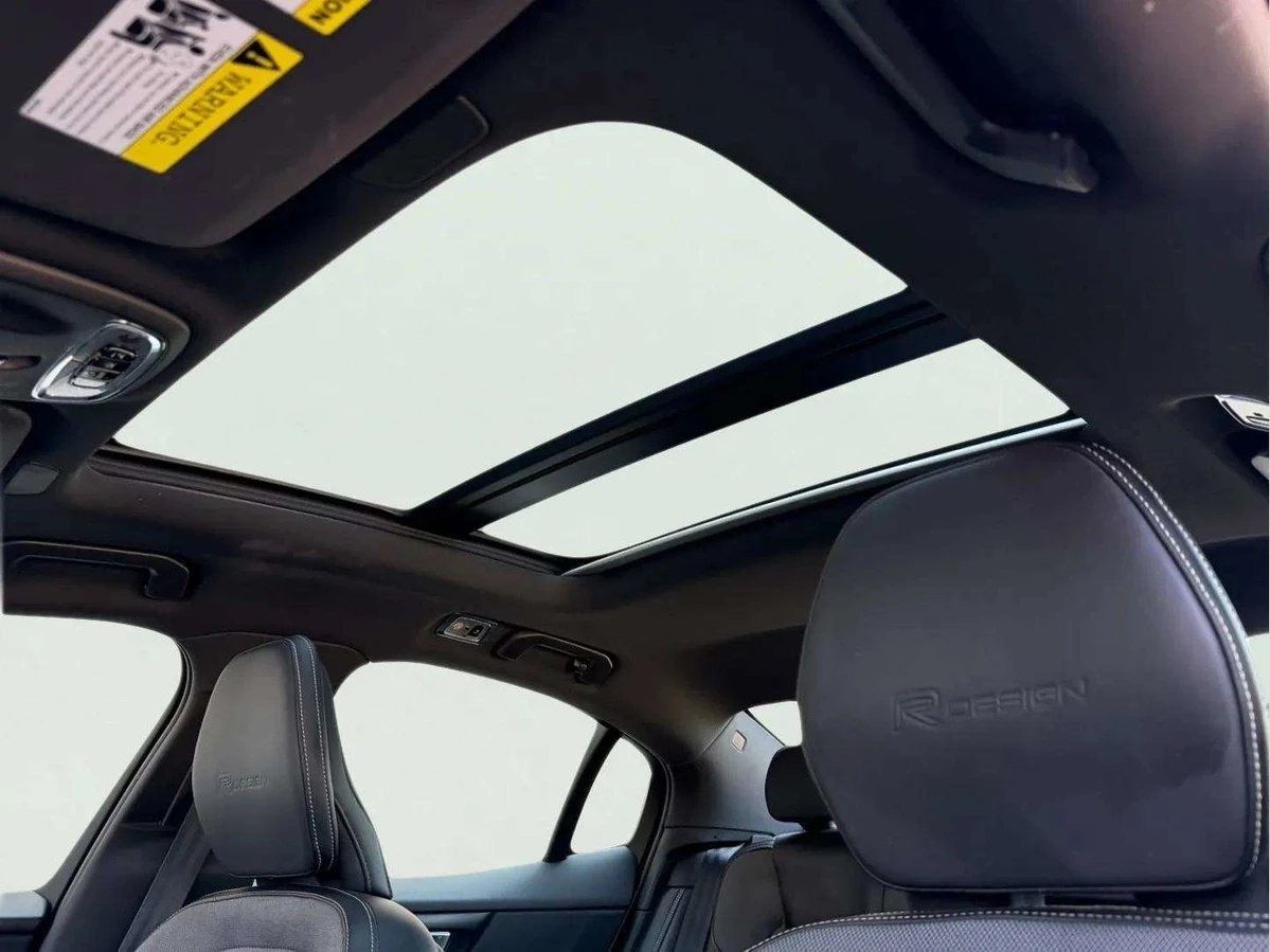 Volvo S60 T6* R-DESIGN* ПЪЛНА ИСТОРИЯ, снимка 9 - Автомобили и джипове - 56313495