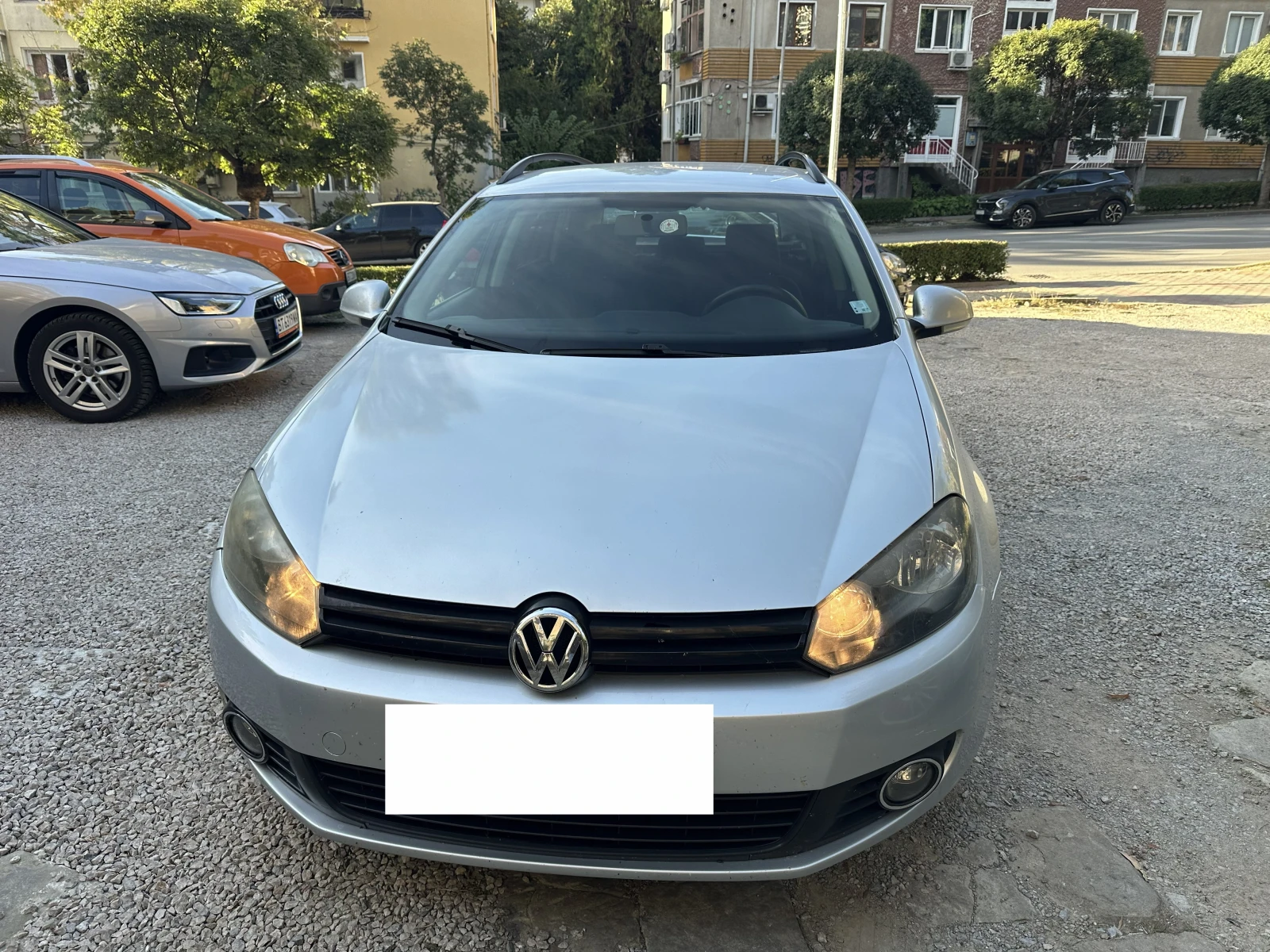 VW Golf 1.6TDi 105hp, снимка 2 - Автомобили и джипове - 56426840