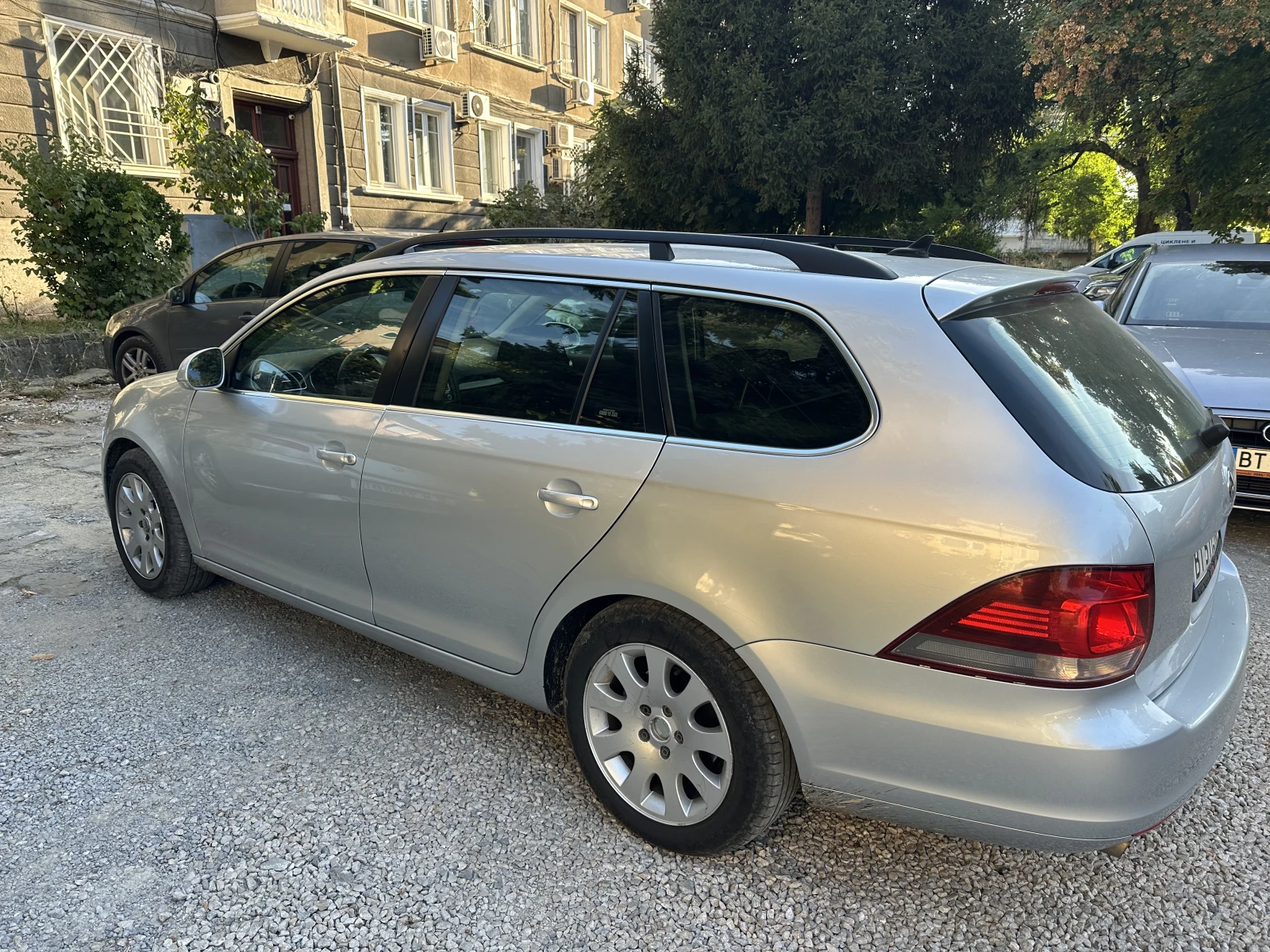 VW Golf 1.6TDi 105hp, снимка 4 - Автомобили и джипове - 56426840