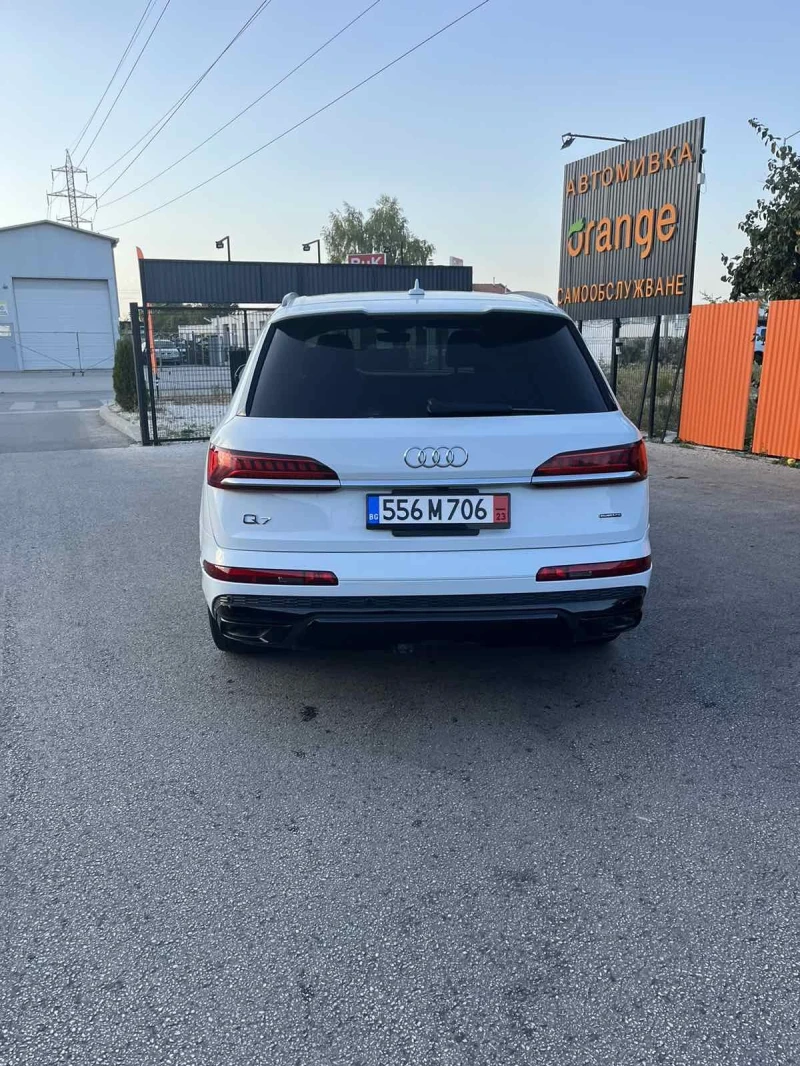 Audi Q7, снимка 6 - Автомобили и джипове - 47196810