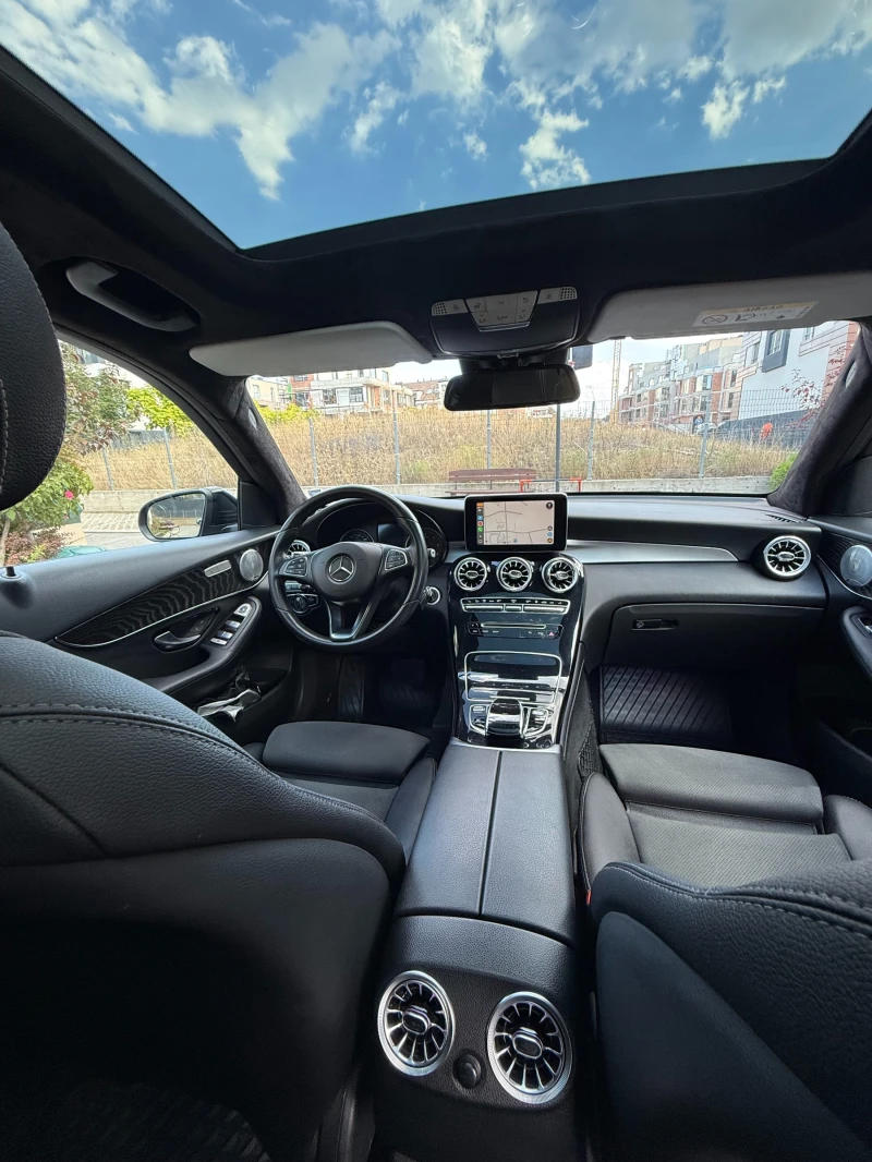 Mercedes-Benz GLC 350 4Matic* Панорама* AndroidAuto/Carplay* Печка, снимка 12 - Автомобили и джипове - 52229956
