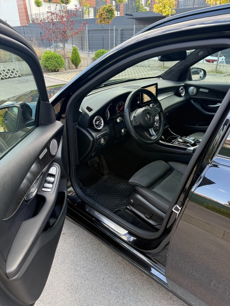 Mercedes-Benz GLC 350 4Matic* Панорама* AndroidAuto/Carplay* Печка, снимка 9 - Автомобили и джипове - 52229956