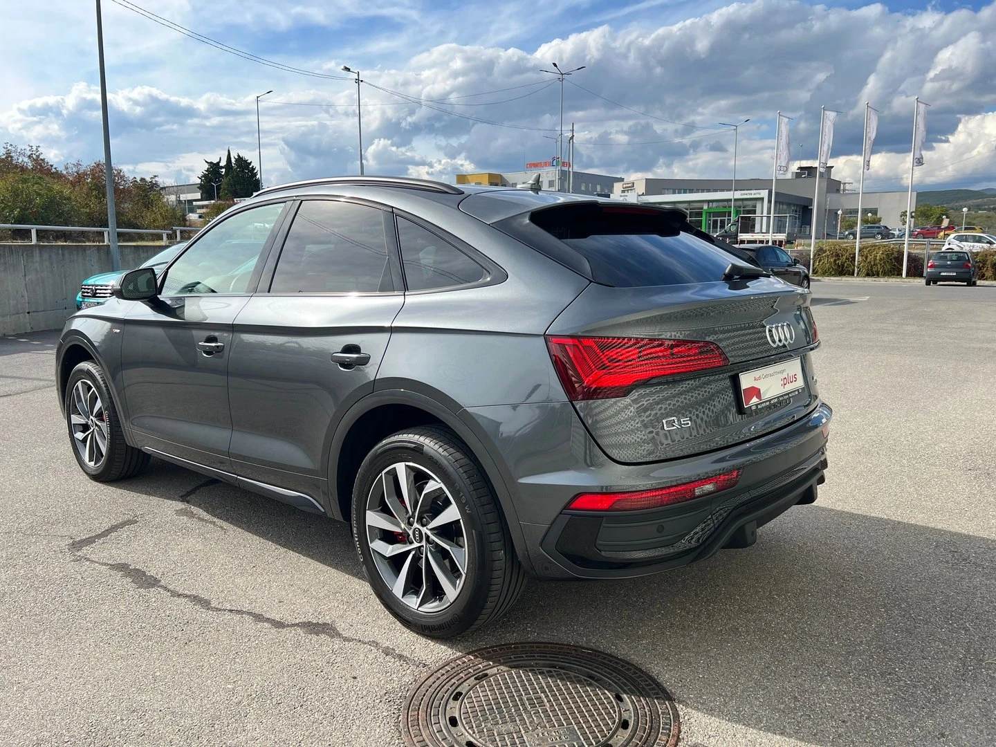 Audi Q5 S line 40 TDI quattro - изображение 4