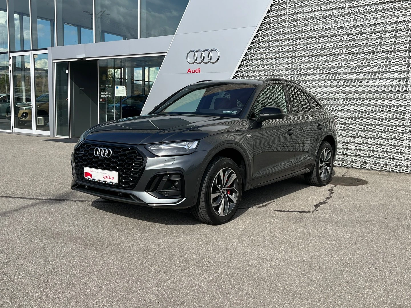 Audi Q5 S line 40 TDI quattro - изображение 6