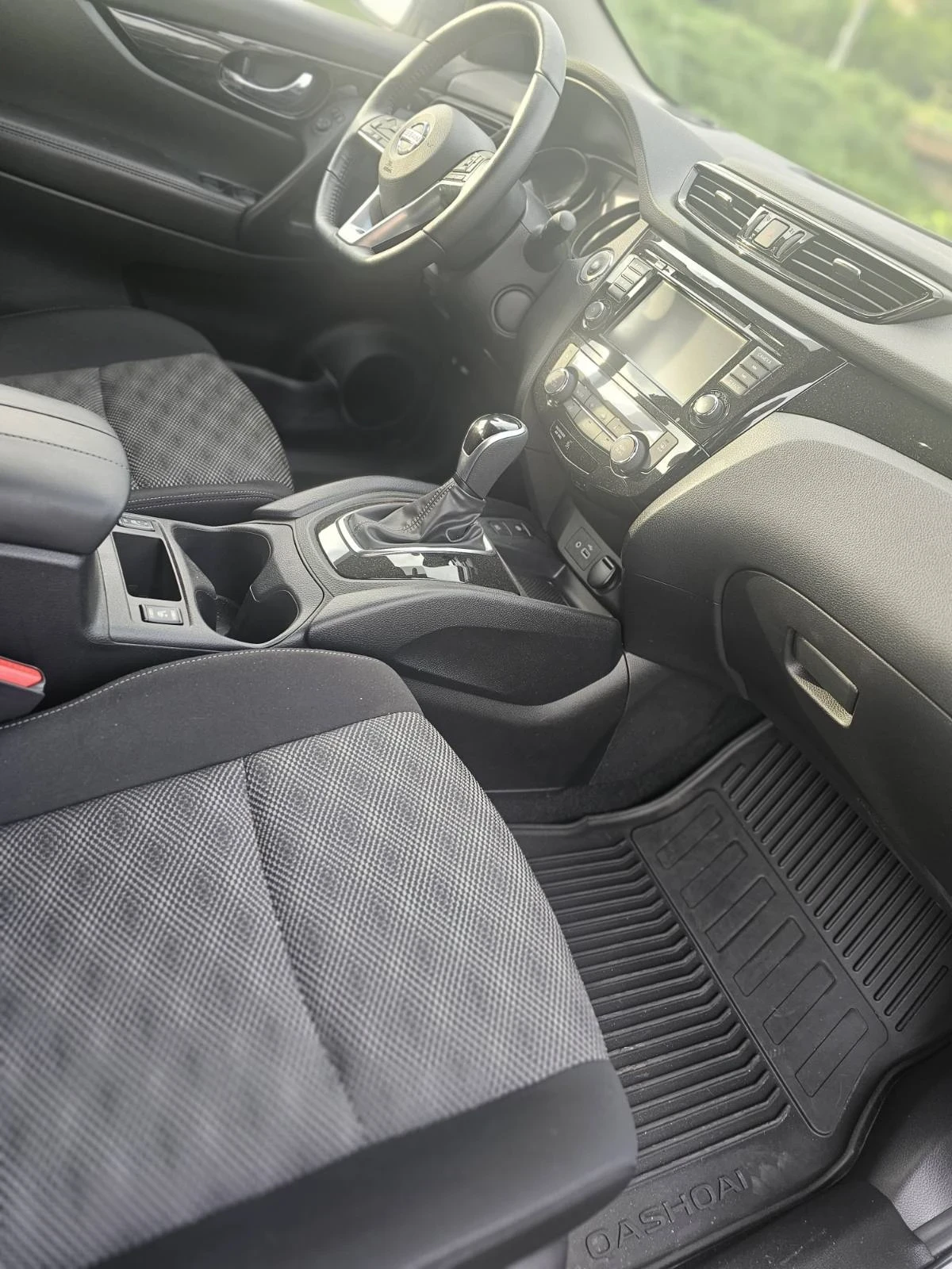 Nissan Qashqai 2.0 4x4 бензин  - изображение 4