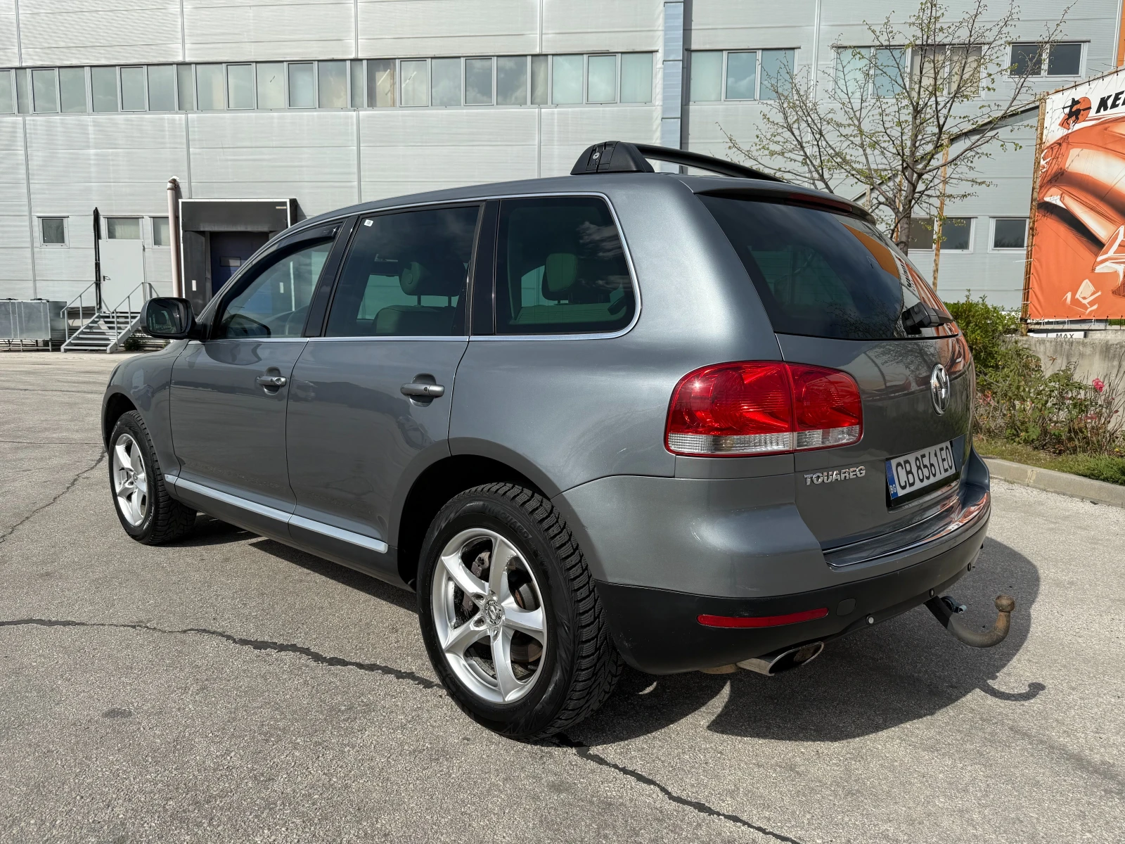VW Touareg 4.2i Газ/бензин 310 к.с. - изображение 3