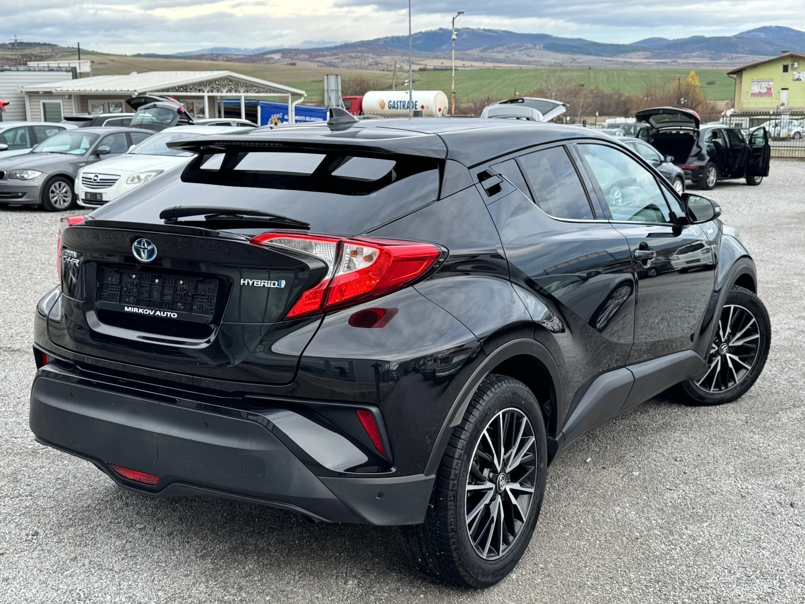 Toyota C-HR 1.8 HYBRID/90.000/STYLE/DISTRONIC/LINE-ASSIST | Mobile.bg   5