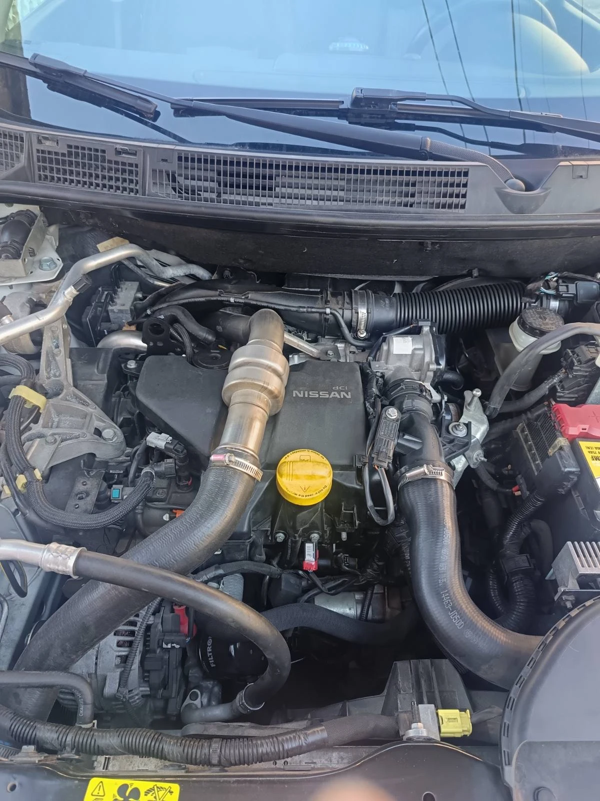 Nissan Qashqai 1.5dci рег.обслуж., снимка 17 - Автомобили и джипове - 54385735