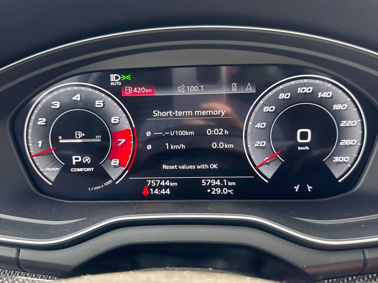 Audi SQ5 * Progressiv * CARFAX * БЕЗ ПЪРВОНАЧАЛНА ВНОСКА, снимка 8 - Автомобили и джипове - 55226331