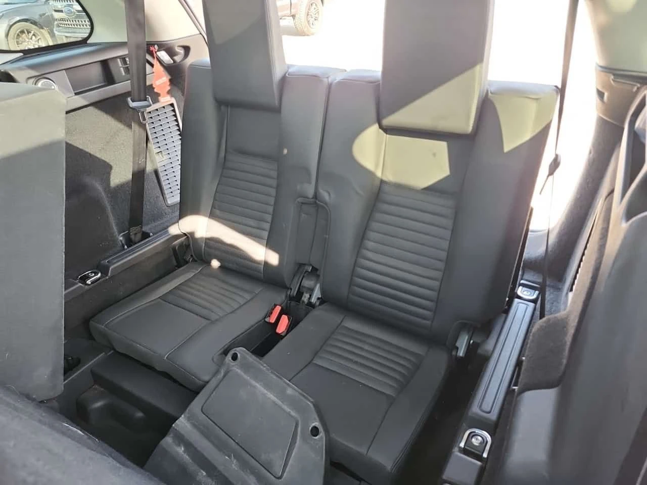 Land Rover Discovery Sport  4wd 4dr Hse Luxury / АВТОКРЕДИТ , снимка 14 - Автомобили и джипове - 55474339