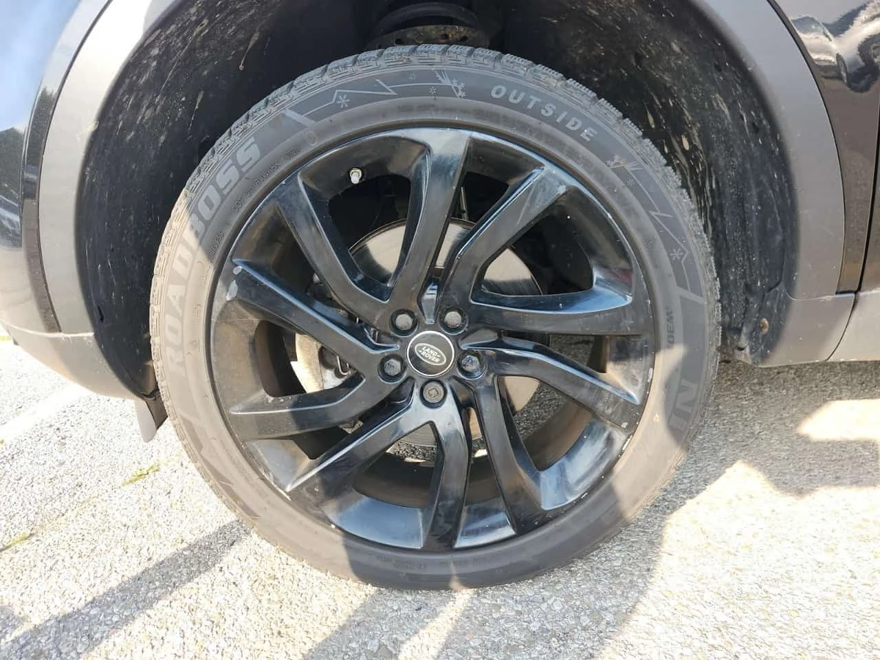 Land Rover Discovery Sport  4wd 4dr Hse Luxury / АВТОКРЕДИТ , снимка 4 - Автомобили и джипове - 55474339