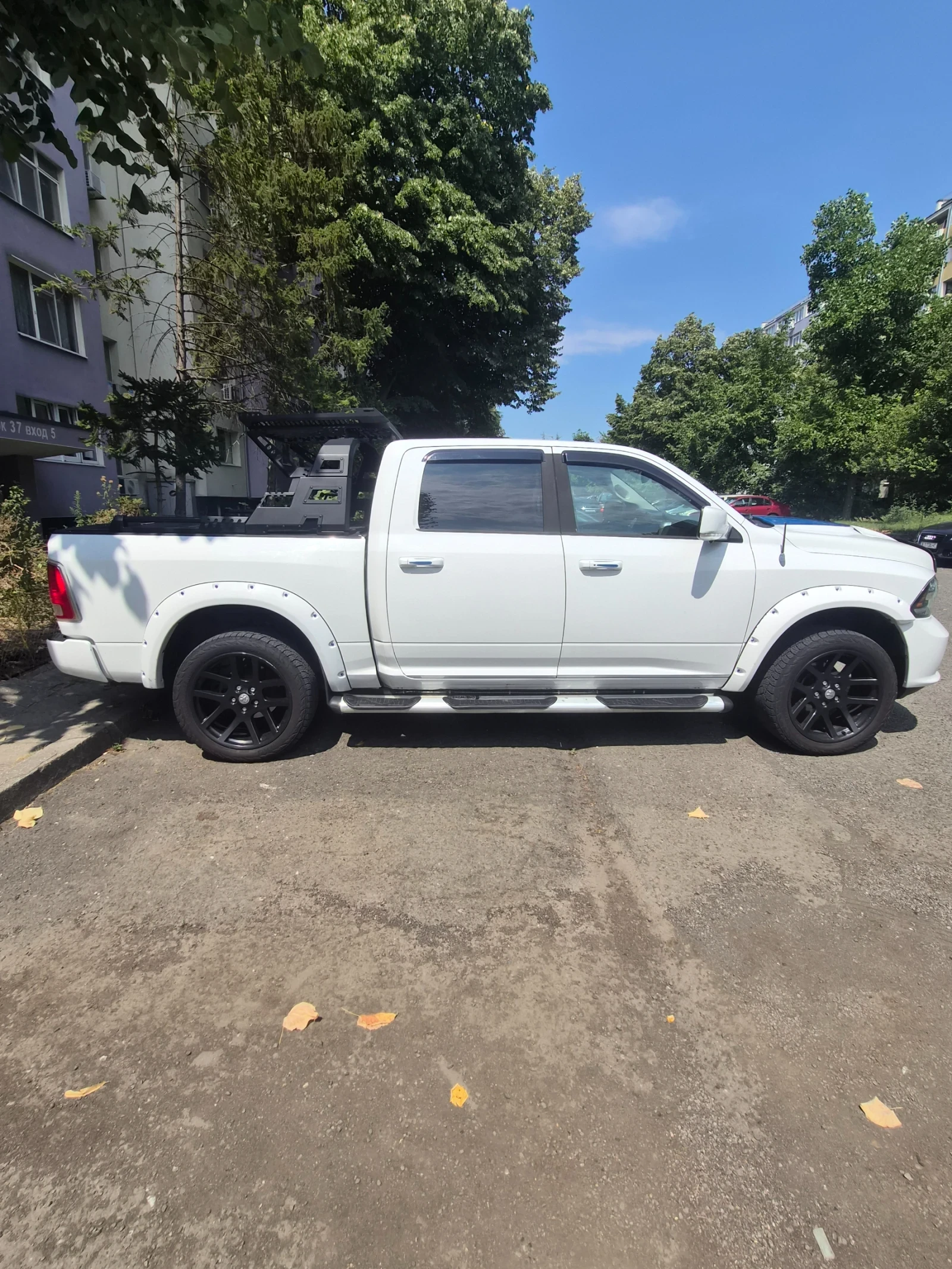 Dodge RAM 1500, снимка 12 - Автомобили и джипове - 55725796