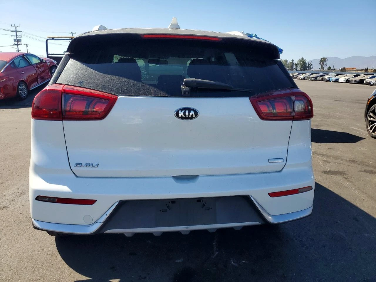 Kia Niro, снимка 6 - Автомобили и джипове - 55752443
