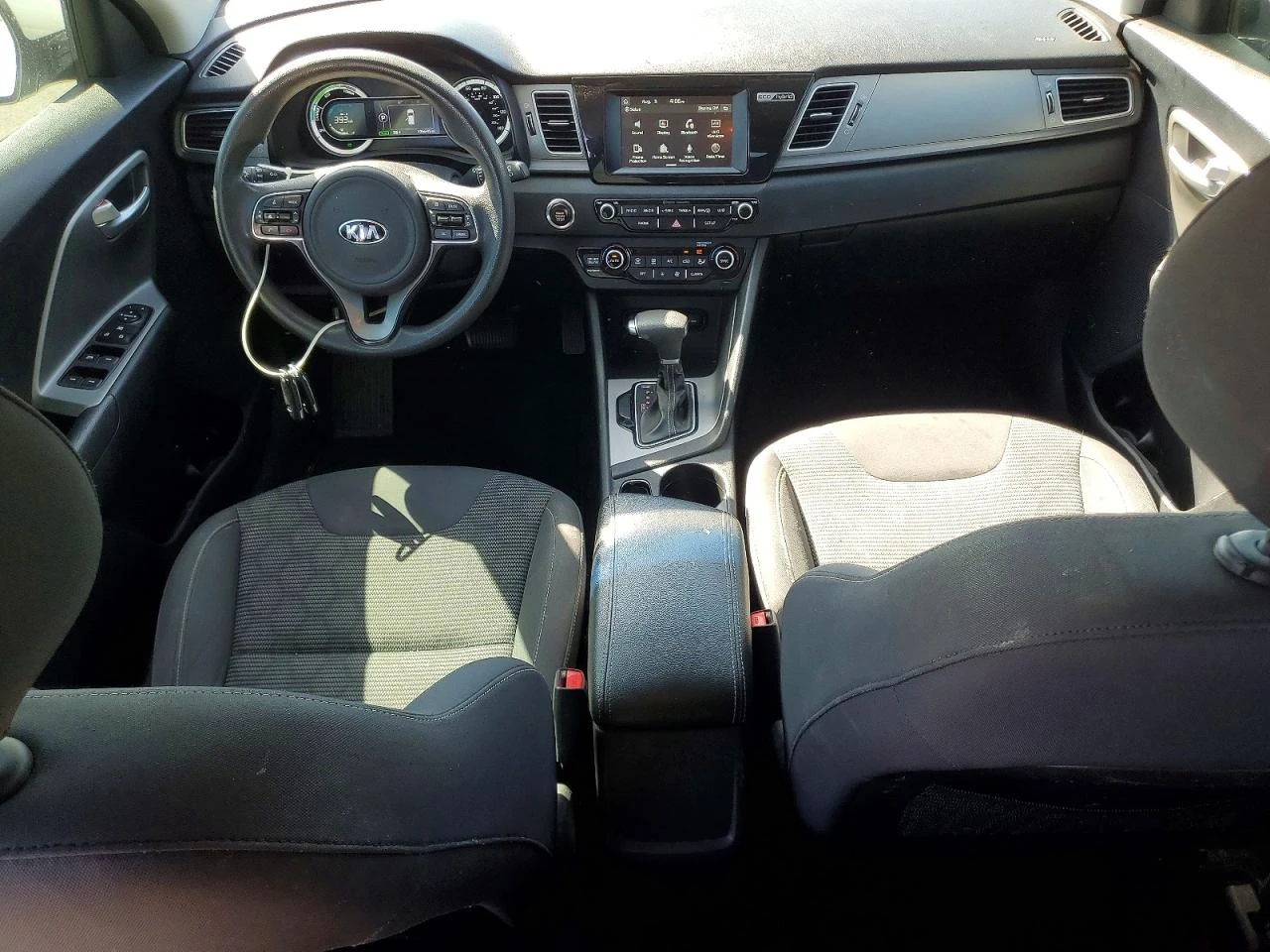 Kia Niro, снимка 8 - Автомобили и джипове - 55752443