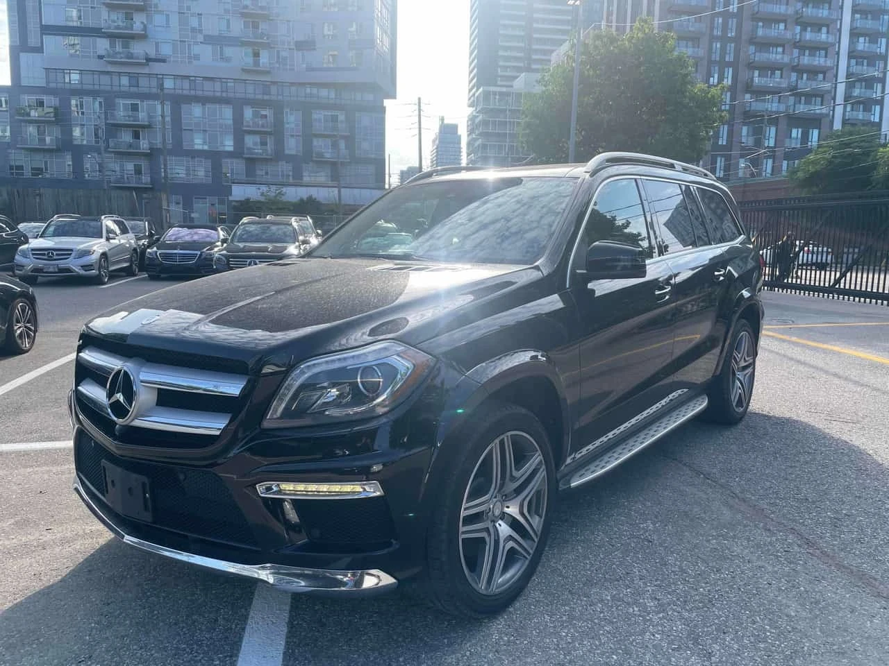 Mercedes-Benz GL 350 D * AMG * 7 МЕСТА * 360 * CARFAX * , снимка 3 - Автомобили и джипове - 55784871