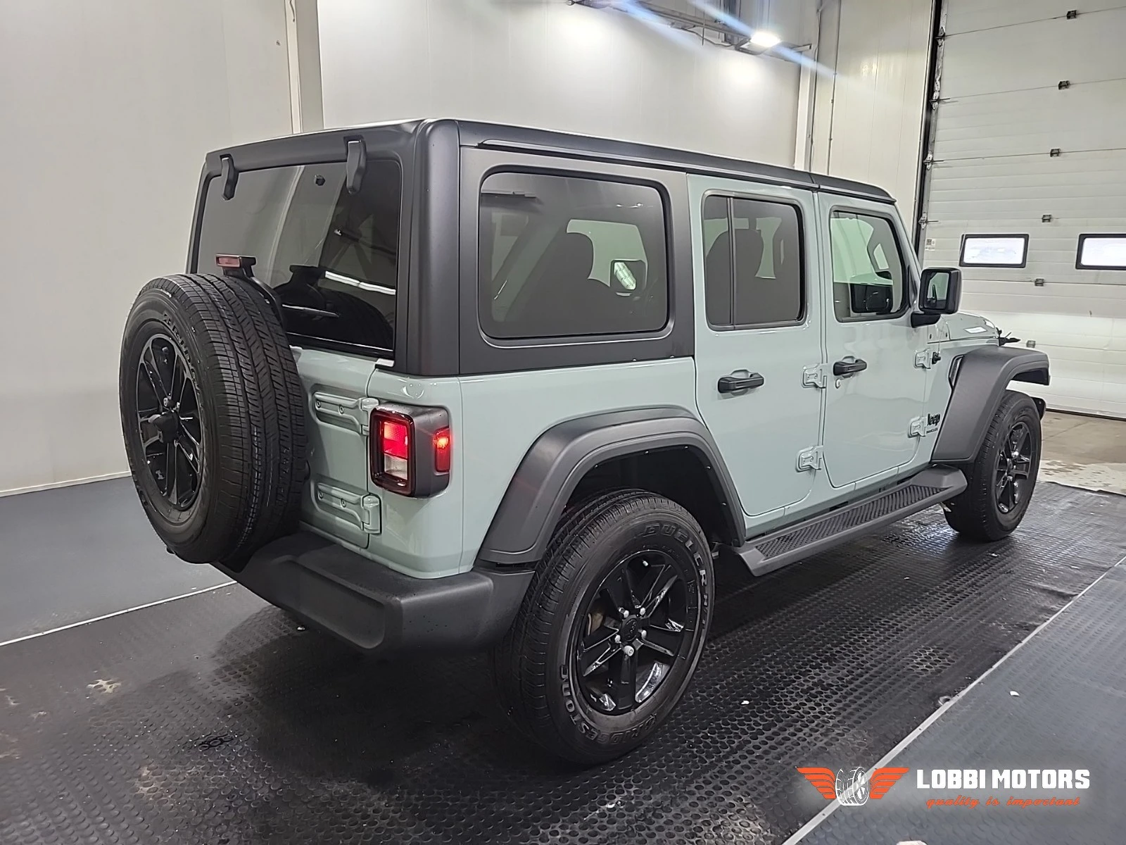 Jeep Wrangler, снимка 3 - Автомобили и джипове - 55928352
