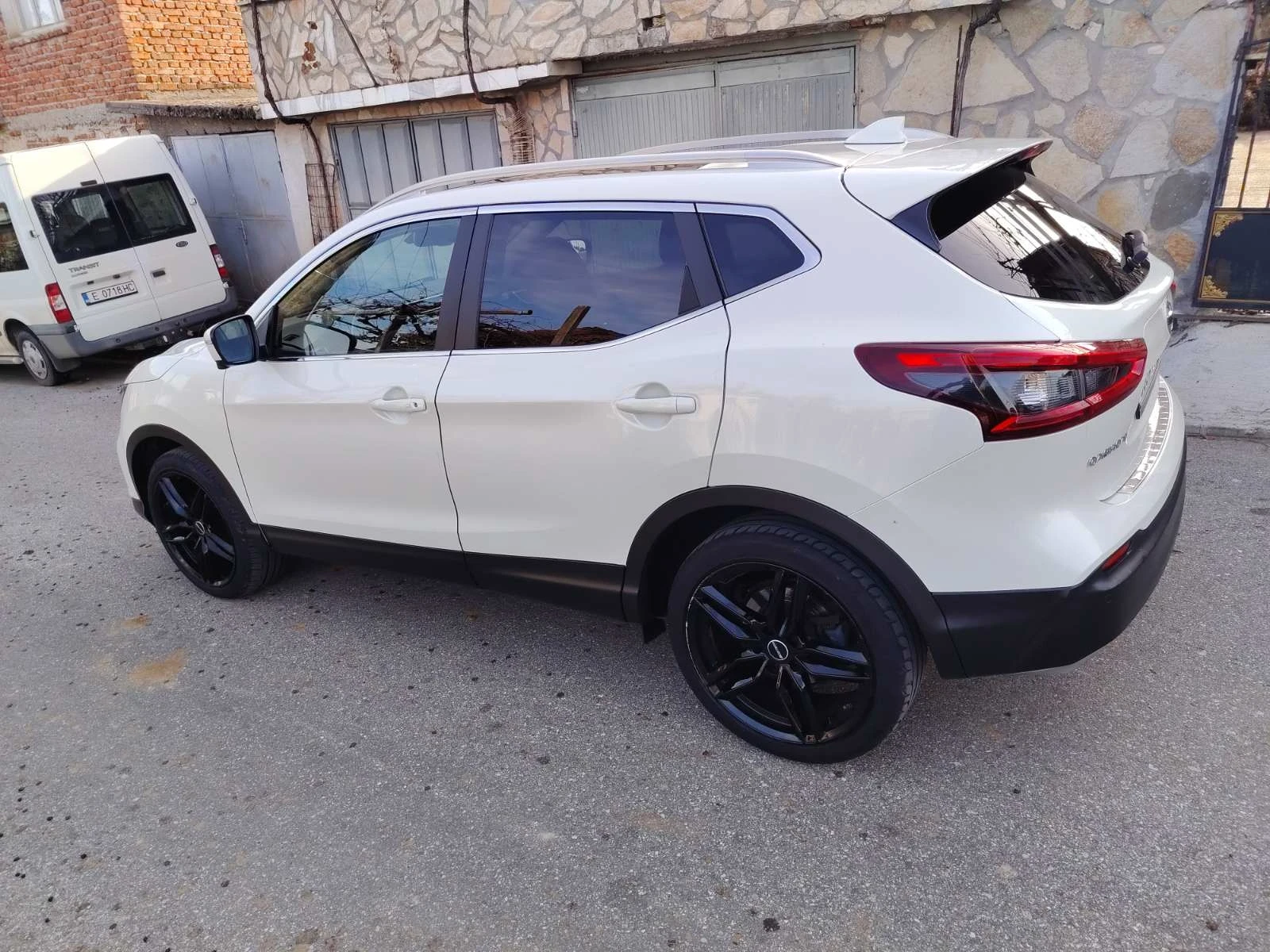 Nissan Qashqai, снимка 4 - Автомобили и джипове - 56589069