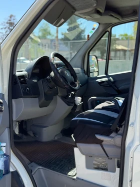 Обява за продажба на VW Crafter 2.5TDI ~14 000 лв. - изображение 8