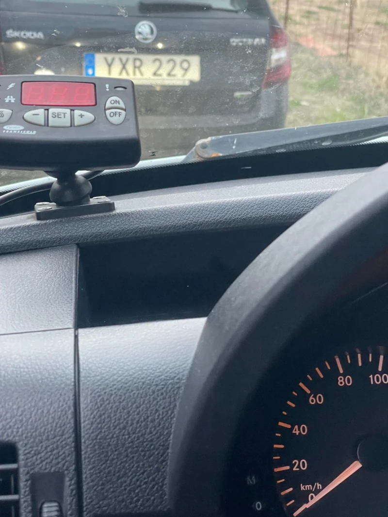 Mercedes-Benz Sprinter 316 Хладилен, снимка 9 - Бусове и автобуси - 52494635