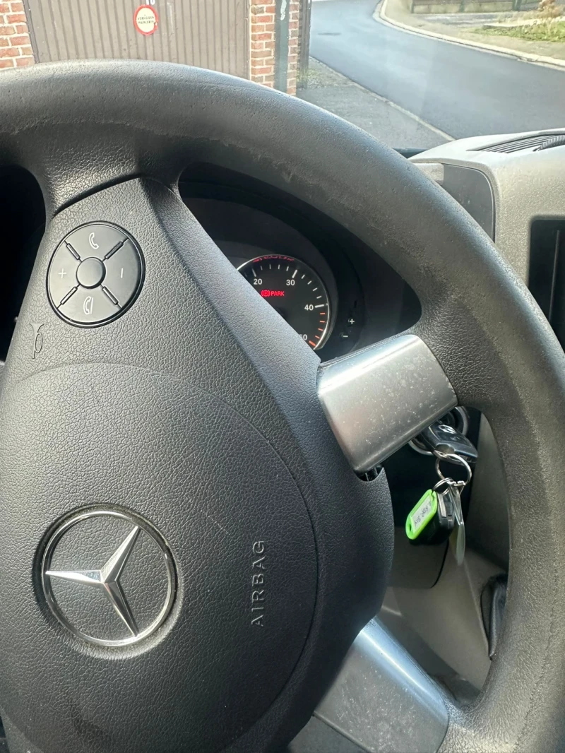 Mercedes-Benz Sprinter 319 Frgo, снимка 7 - Бусове и автобуси - 52946088
