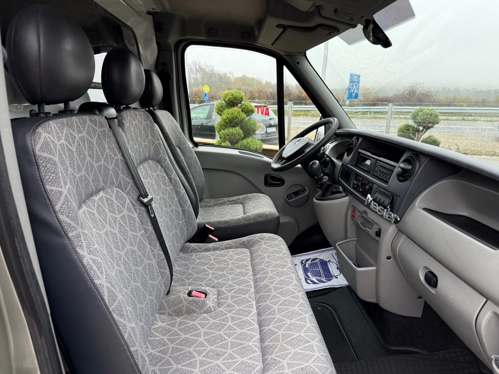 Renault Master 2, 5 DCI КЛИМАТИК !! 2 СТРАНИЧНИ ВРАТИ !!  - изображение 10