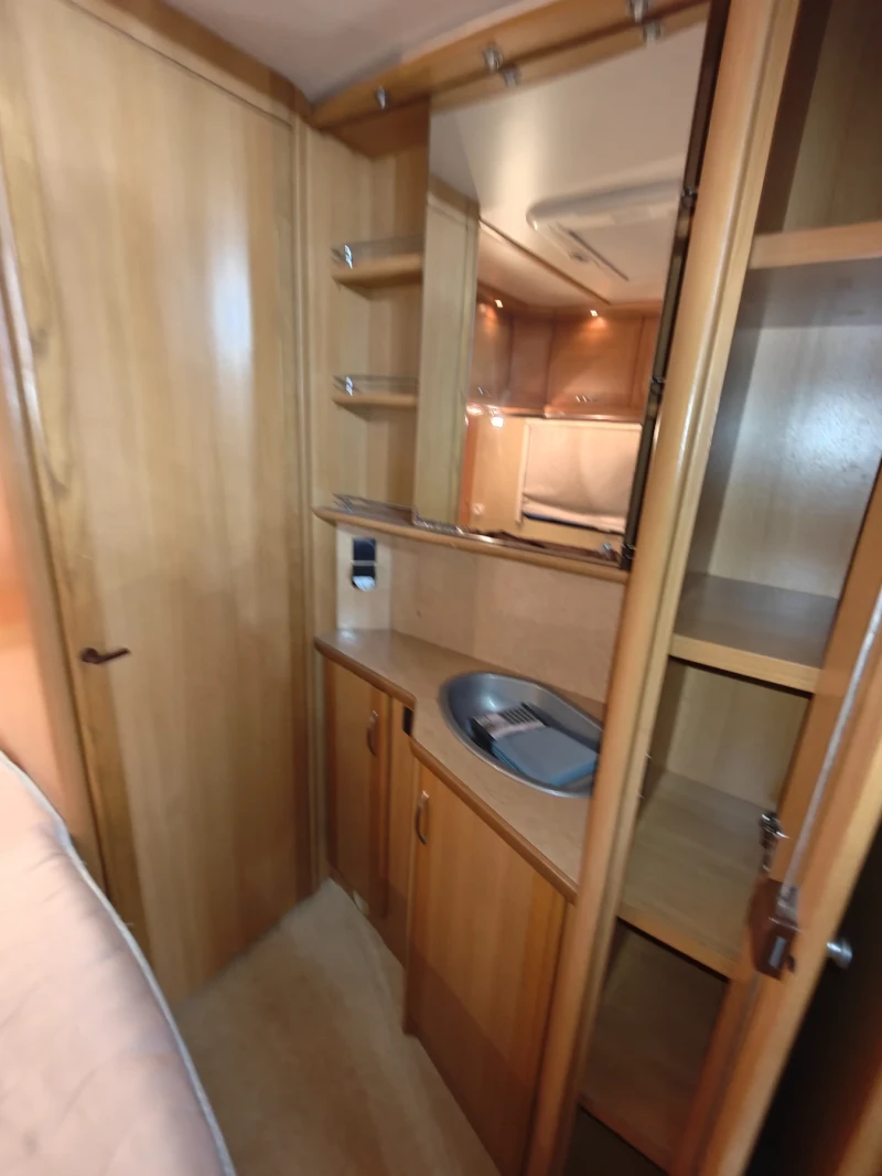 Каравана Fendt Platin 540TG, снимка 8 - Каравани и кемпери - 52627023