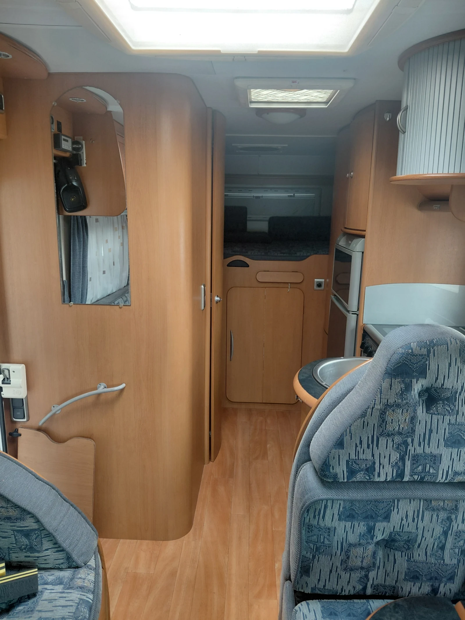 Кемпер Mercedes-Benz 316, снимка 8 - Каравани и кемпери - 54804162